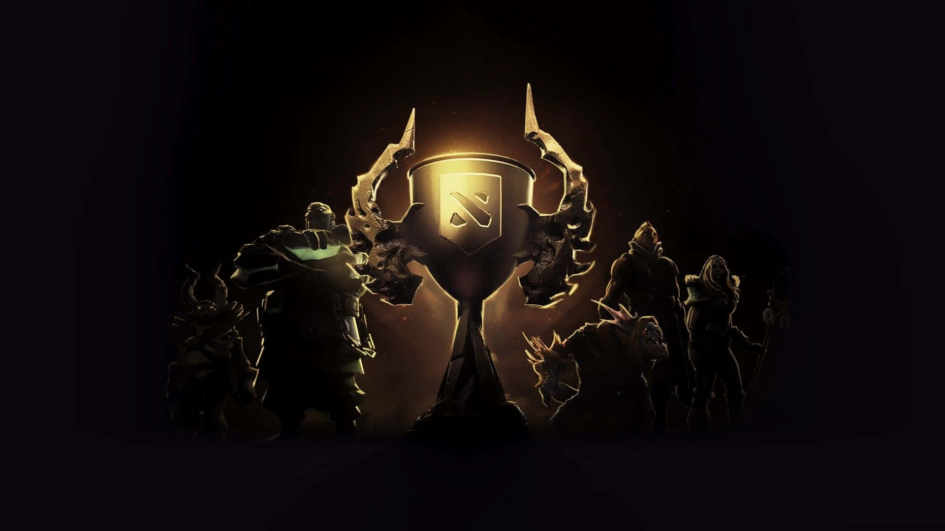 HD Dota 2 桌布 壁紙 — 一個發光的金色Dota 2冠軍獎盃，在黑暗的競技場中被陰影般的奇幻戰士高舉。