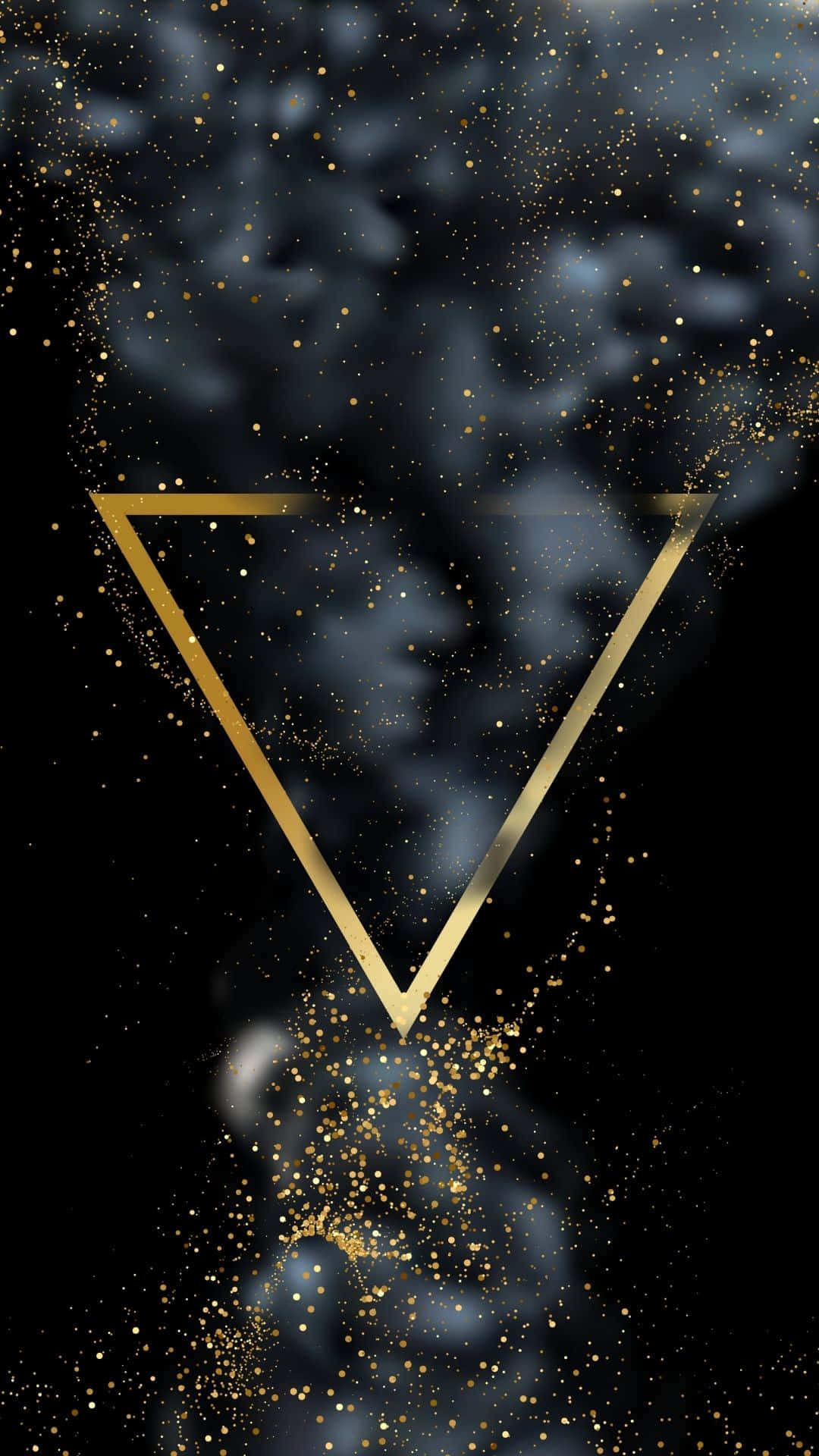 酷 桌布 壁紙 — 一個發光的金色三角形漂浮在旋轉的宇宙雲和閃爍的粒子之間，背景為深色。