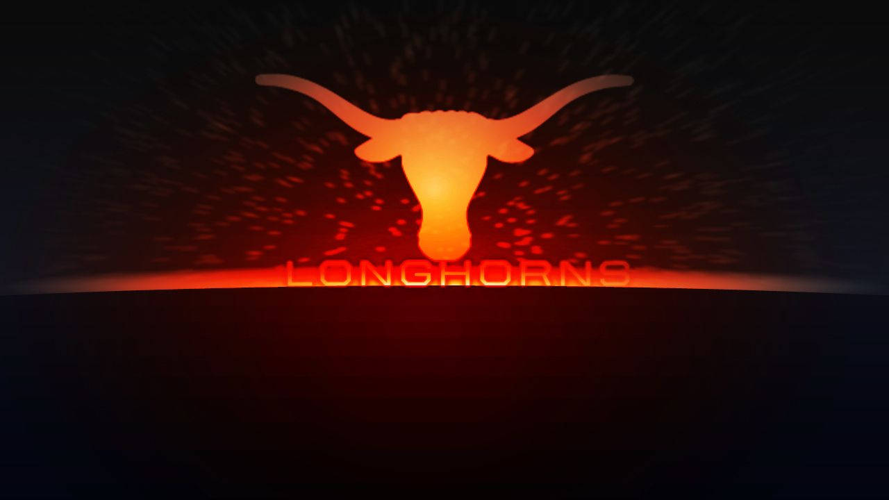 桌布 壁紙 — 一個發光的長角牛剪影，帶有「LONGHORNS」文字，在帶有粒子效果的深色背景上散發出火熱的橙色光芒。