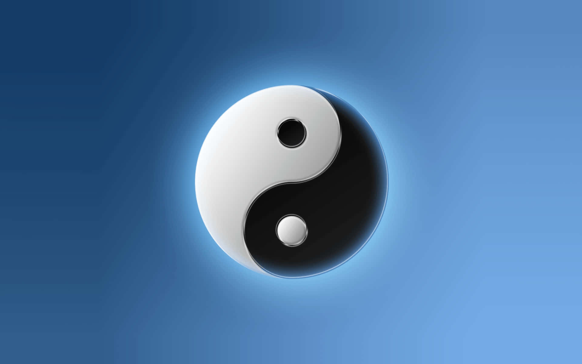 Yin Yang 4K 桌布 壁紙 — 一個發光的陰陽符號漂浮在漸變藍色背景上，背後散發出柔和的光線。