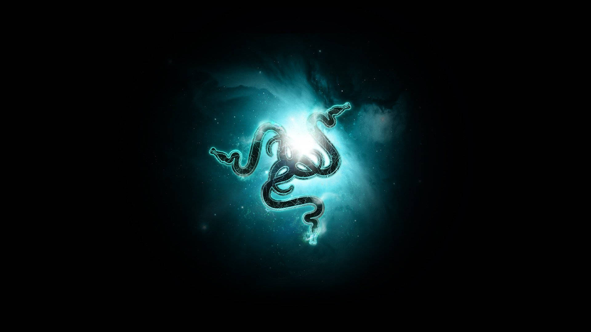 4K 桌布 壁紙 — 一個發光的青色 Razer 標誌從宇宙星雲中浮現，背景是黑色虛空。