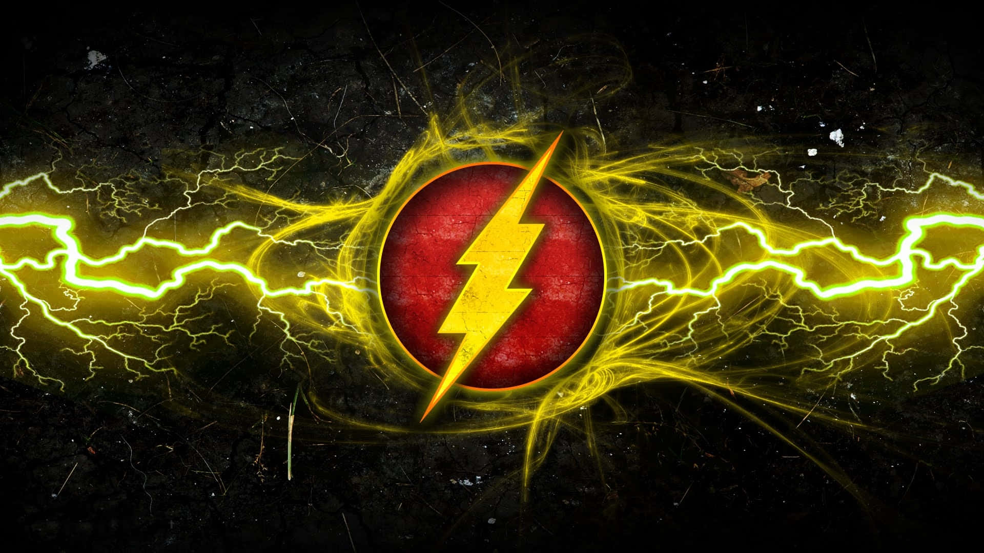 Flash 桌布 壁紙 — 一個發光的黃色閃電標誌在帶有電火花的深色紋理背景上散發能量。