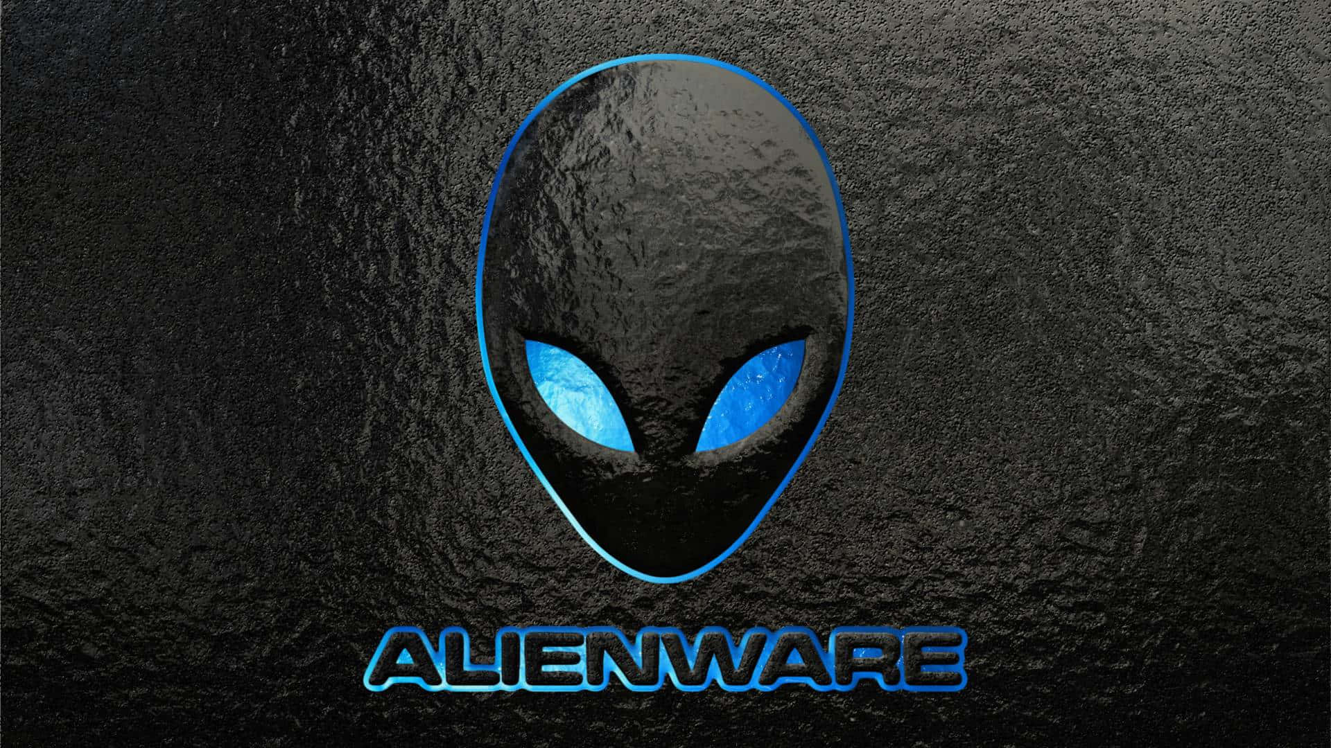 外星人 桌布 壁紙 — 一個發光藍色外星人頭標誌，帶有 'ALIENWARE' 文字，置於紋理深色金屬背景上。
