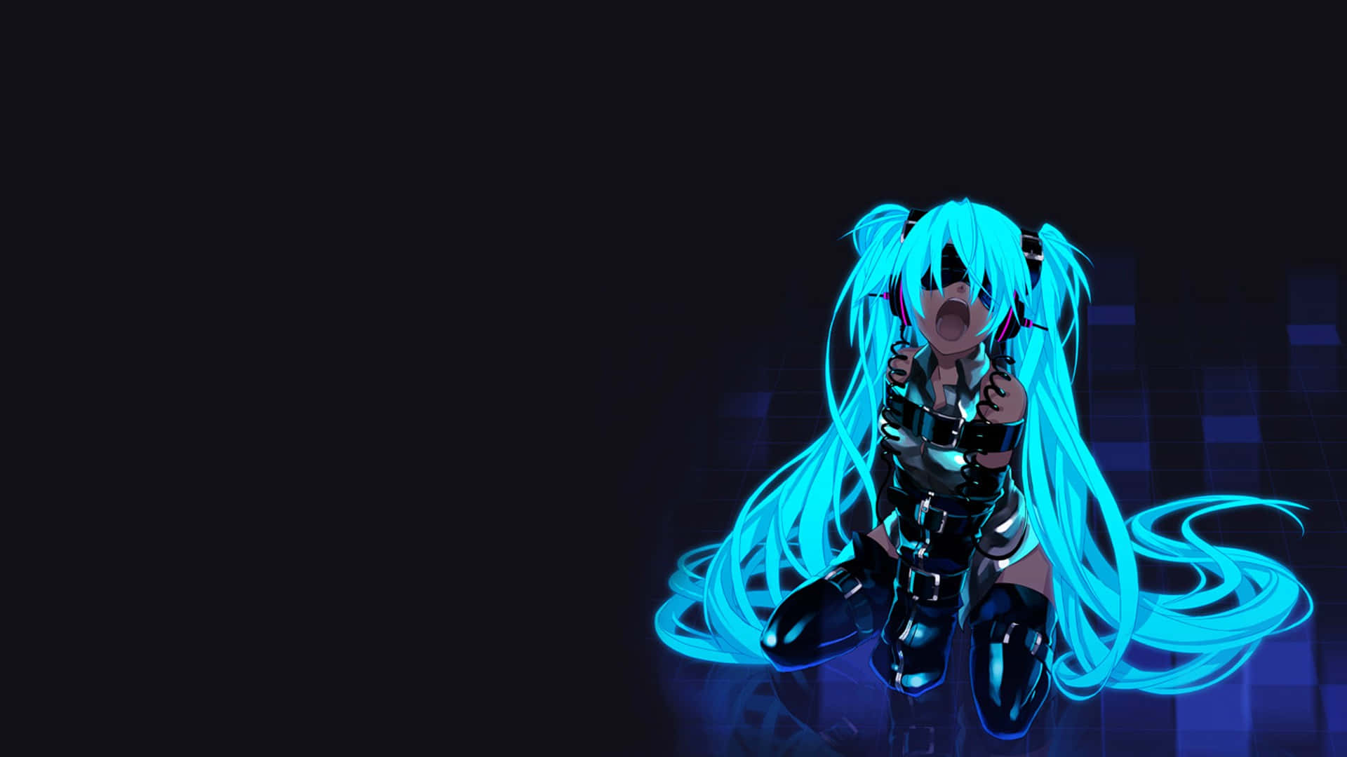 初音未來 桌布 壁紙 — 一個發光藍髮的動漫女孩穿著未來風格的服裝，跪在黑暗的像素化背景前。