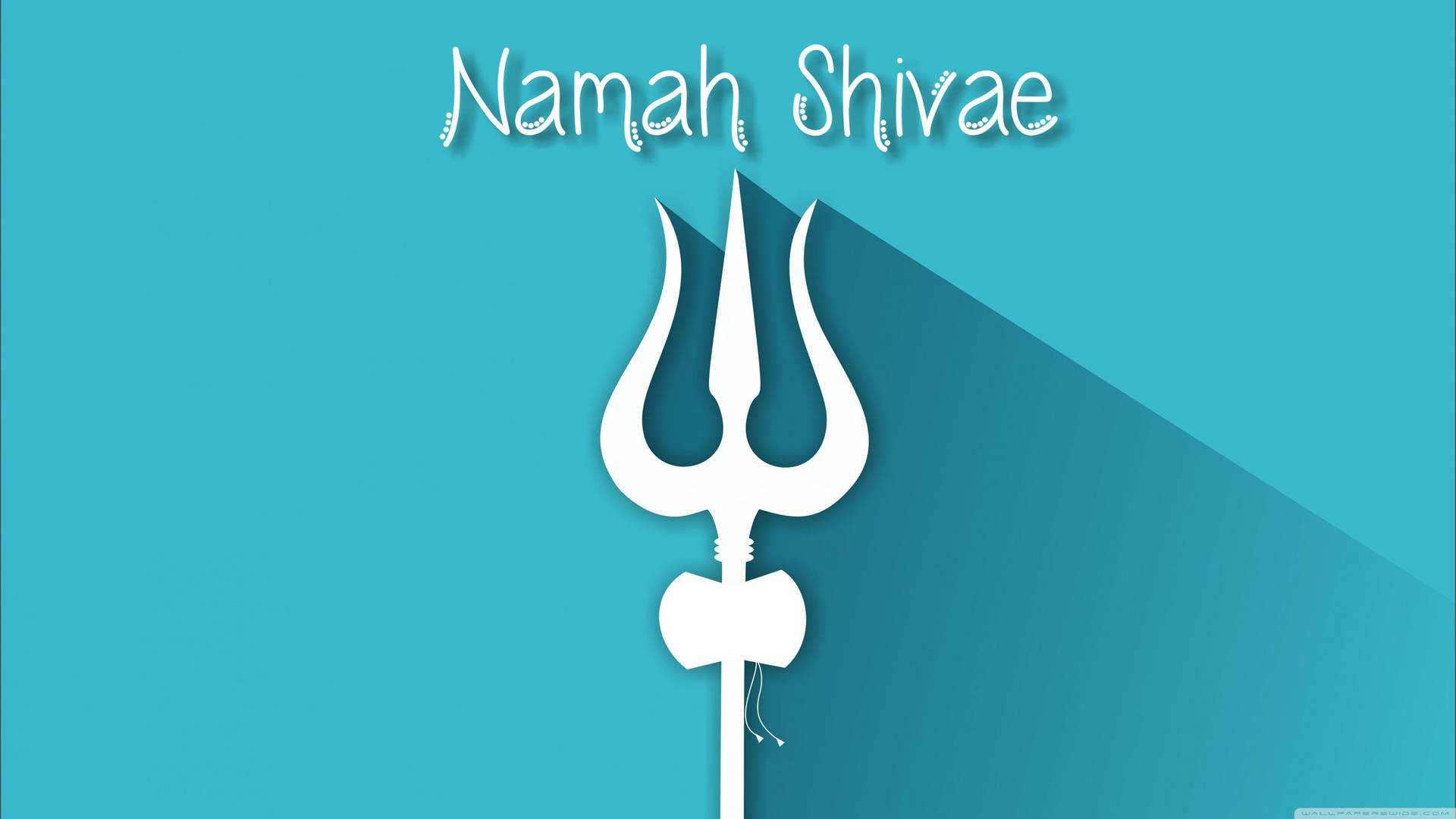 白色三叉戟配蝴蝶結，在青色背景上投下長長影子，帶有 Namah Shiva 文字。 — 濕婆神 壁紙