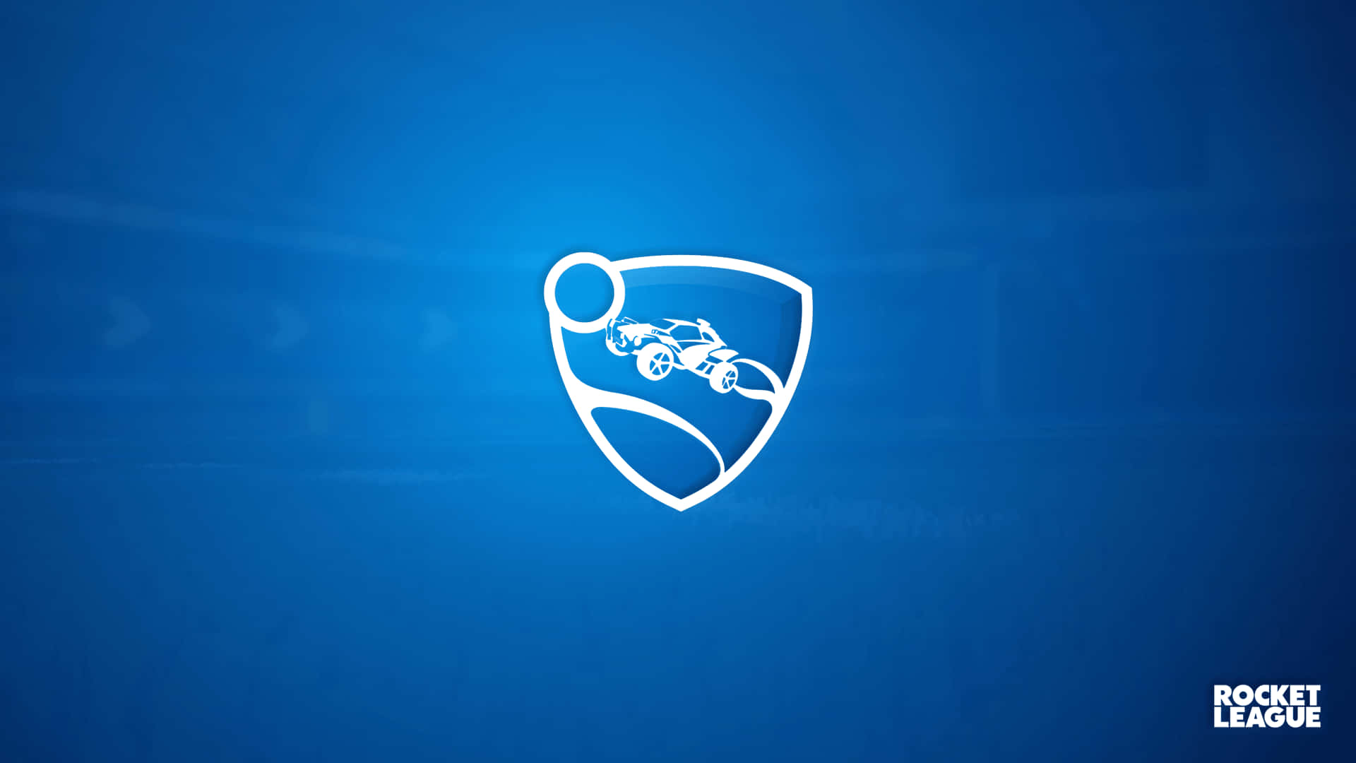 火箭聯盟 桌布 壁紙 — 一個白色的Rocket League標誌，盾牌內有汽車和球，背景是漸變藍色。