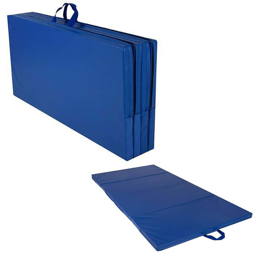 Gymnastics Mat 桌布 壁紙 — 一個皇家藍色可折疊體操墊，顯示為折疊帶手柄和完全展開在白色背景上。