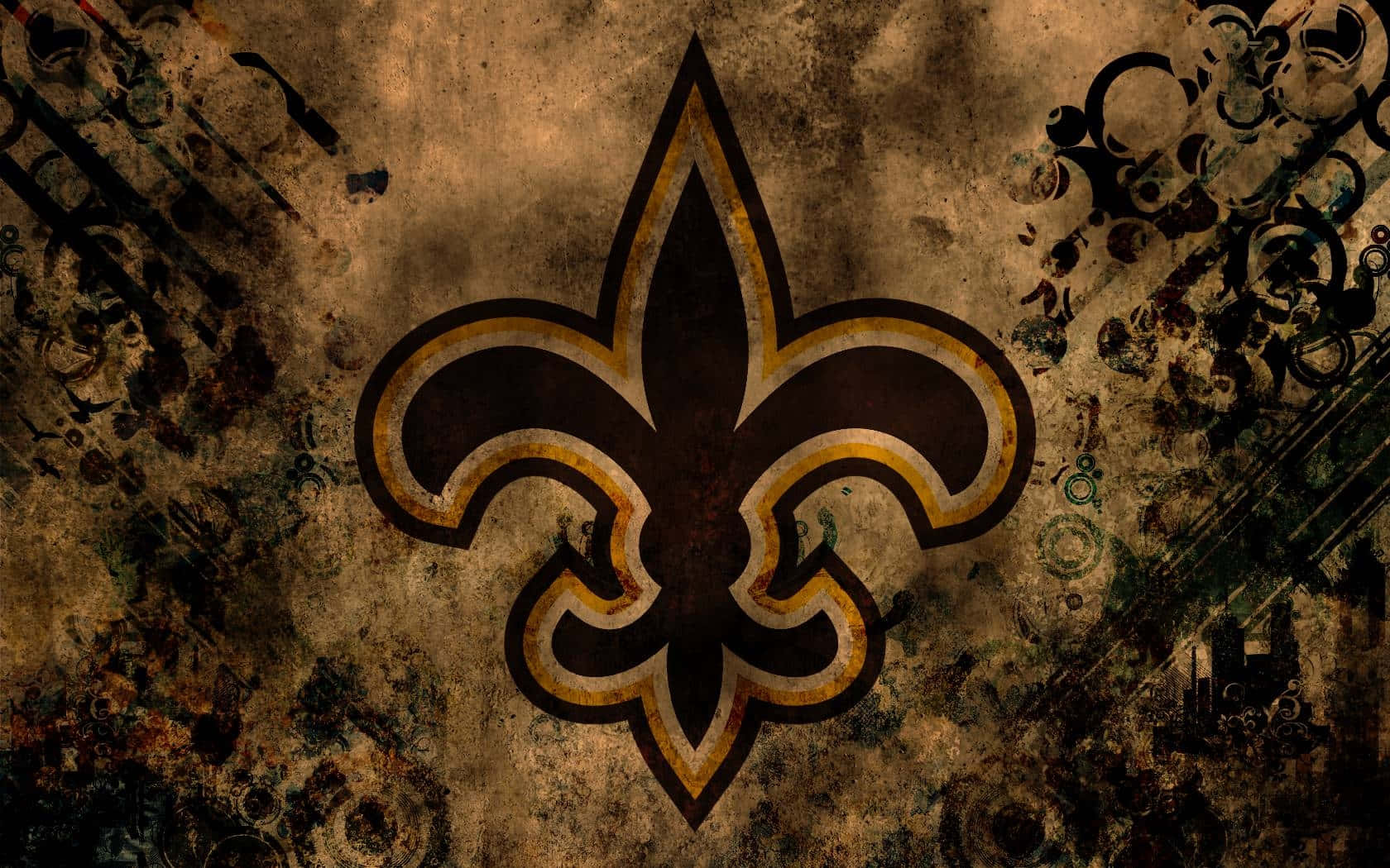 NFL Saints 桌布 壁紙 — 一個磨損的黑金百合花徽章在帶有華麗頹廢圖案的粗糙紋理背景上大膽突出。