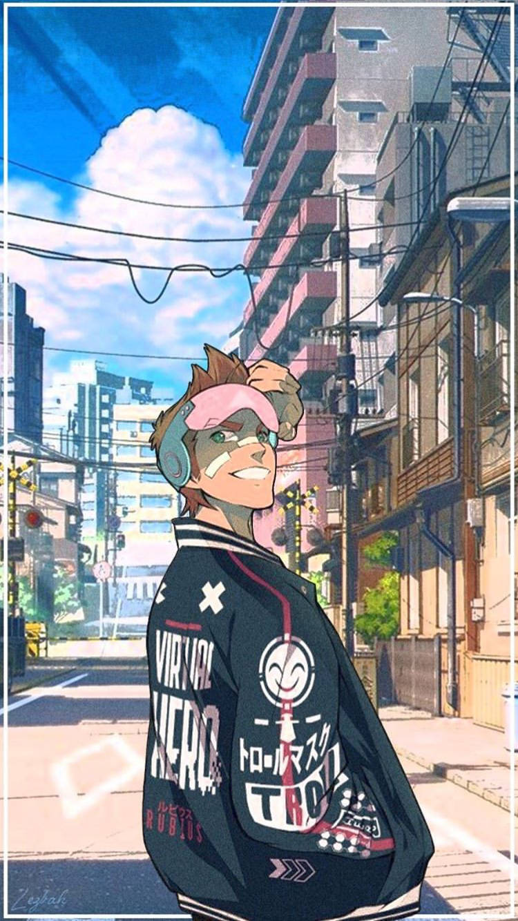 手機 桌布 壁紙 — 一個穿著「Virtual Hero」外套的開心動畫男孩，在陽光普照、高樓大廈和架空電線的都市街道上微笑行走。