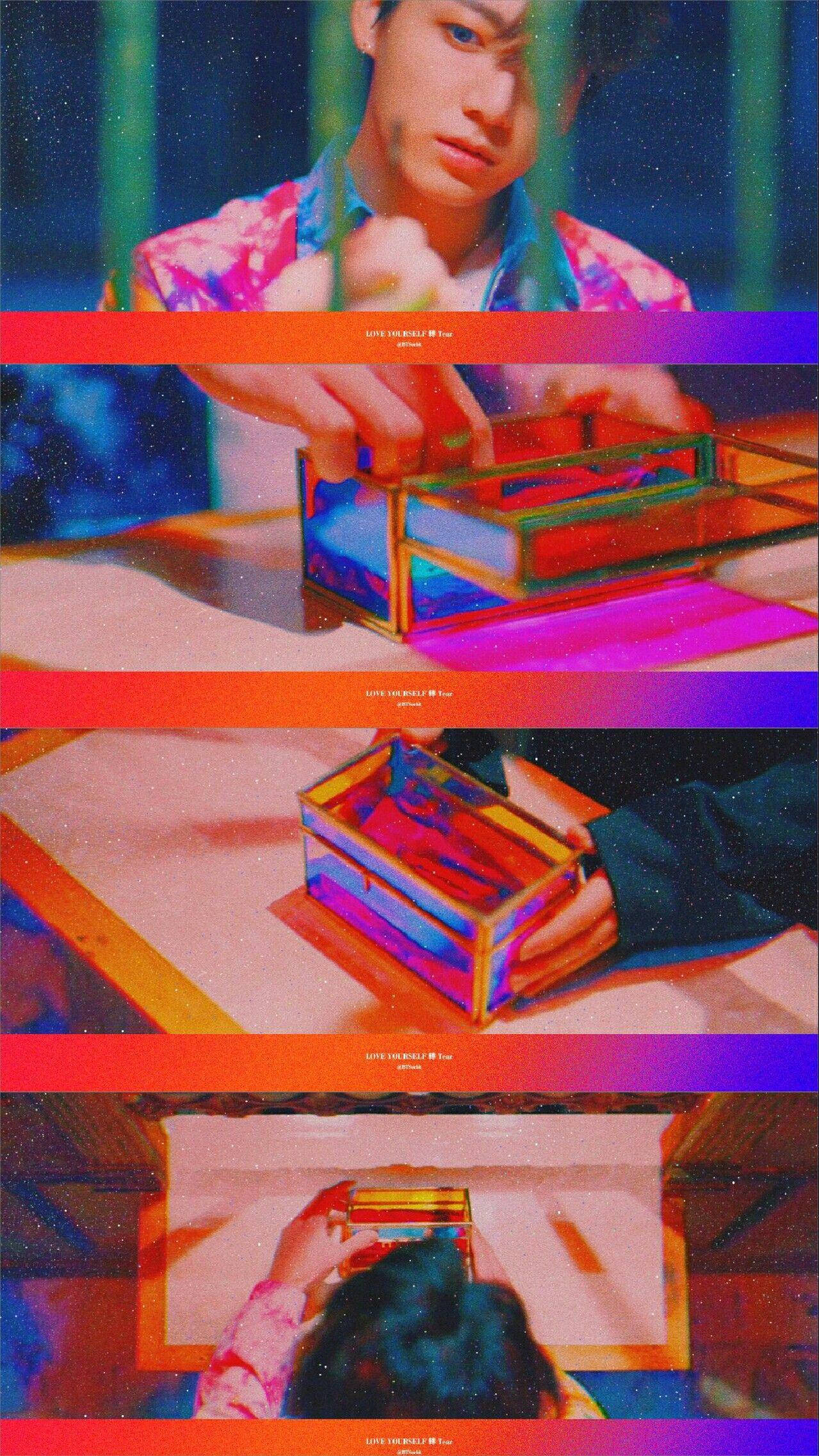 BTS 桌布 壁紙 — 一個穿著彩色襯衫的人，在帶有霓虹條紋的星空藍色背景前，與一個充滿活力的棱鏡盒互動。