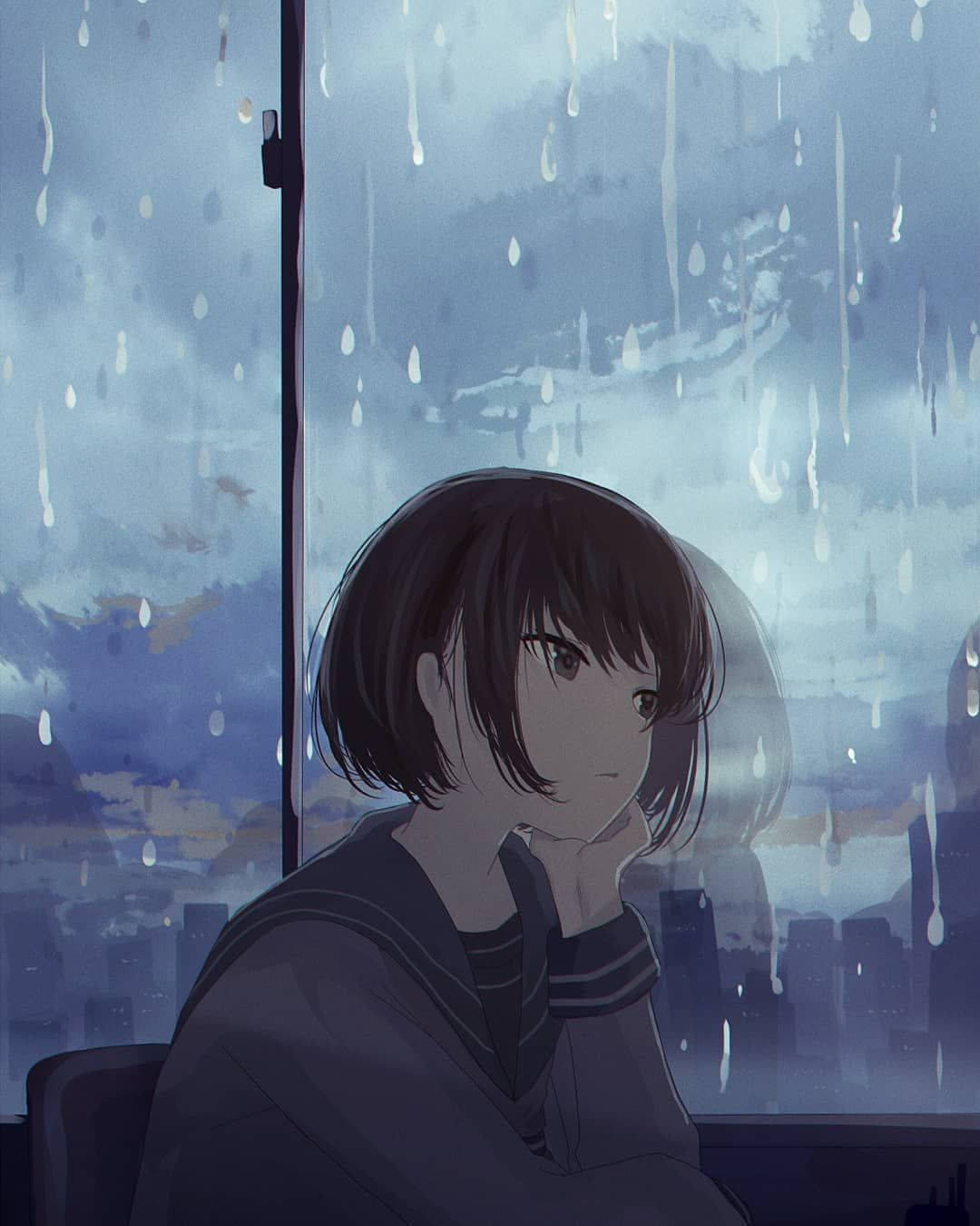 一個穿著水手服的沉思動漫女孩，望著下雨的窗外看著城市景觀。 — 下雨 GIF 壁紙