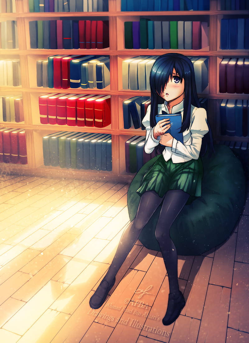 穿著校服的動漫女孩在陽光普照的圖書館裡看書。
