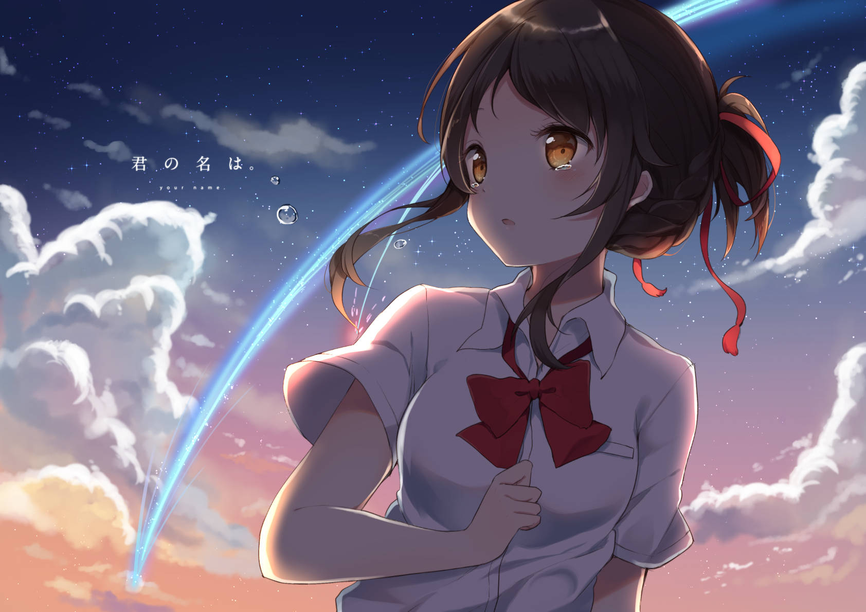 動漫女孩 桌布 壁紙 — 一個穿著校服的年輕動漫女孩站在有雲和發光藍色彗星尾巴的黃昏天空下。