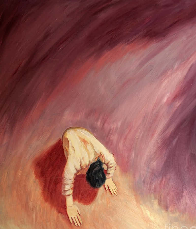 Jesus Praying 桌布 壁紙 — 一個穿著淺色襯衫的人物彎腰向前，雙手放在地上，背景是旋轉的栗色和桃色油漆。
