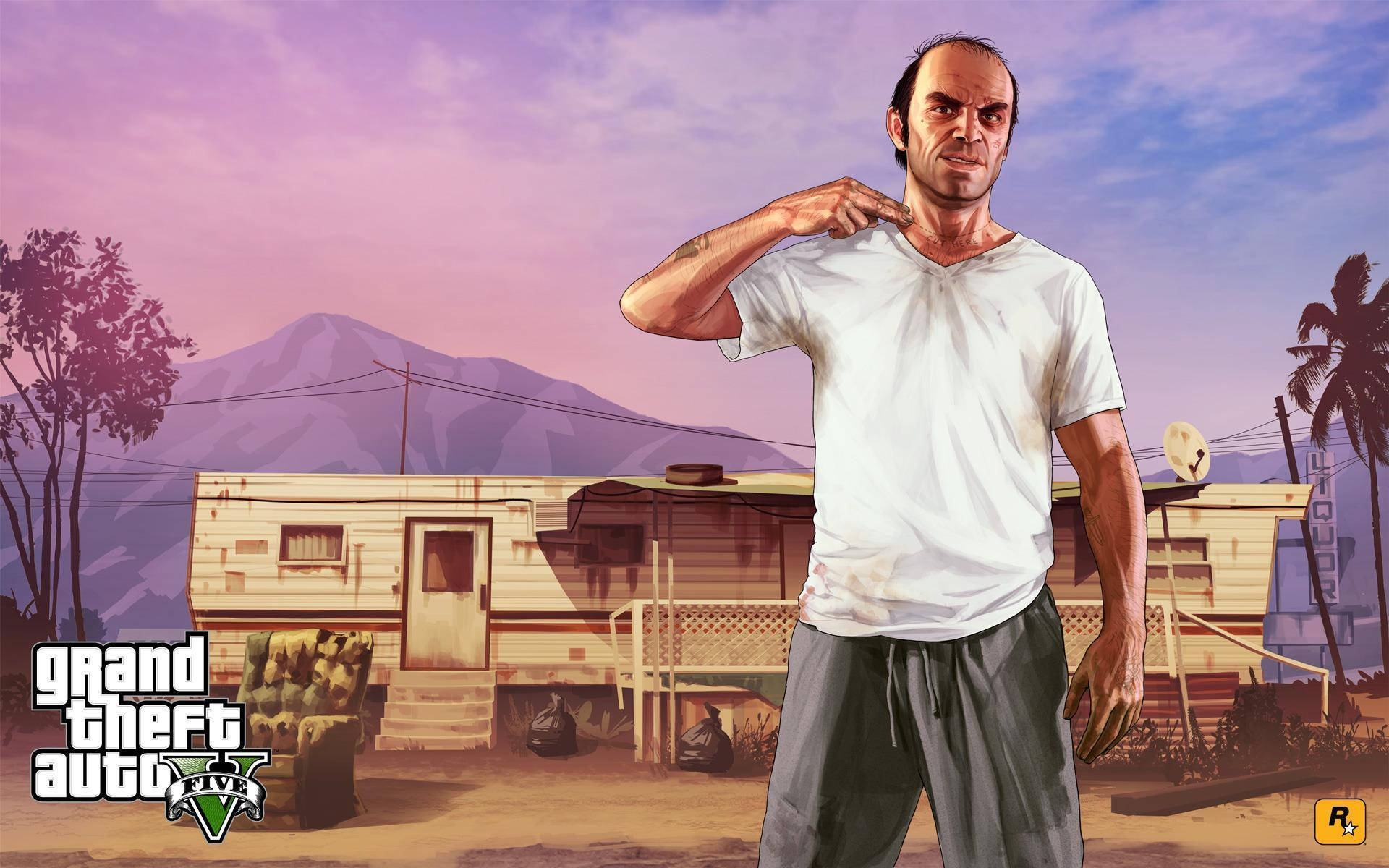 gta v 桌布 壁紙 — 一個穿著白色T恤的男人指著自己的太陽穴，背景是紫色日落、拖車和山脈。