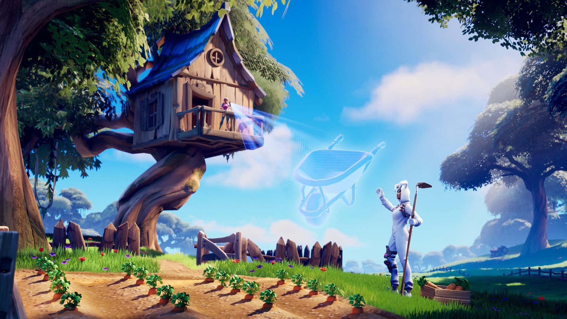 Creative Mode 桌布 壁紙 — 一個穿著白色服裝的Fortnite角色站在陽光明媚的田野中，手持鏟子，而一個發光的手推車懸浮在樹屋附近。