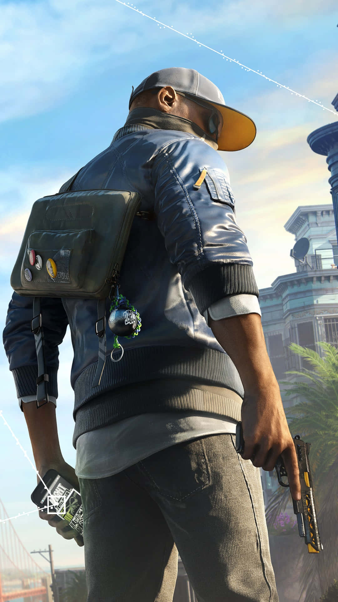Watch Dogs 桌布 壁紙 — 一個穿著皮夾克和戴著帽子的男人，在陽光明媚的城市街道上行走，手持手槍和電話。