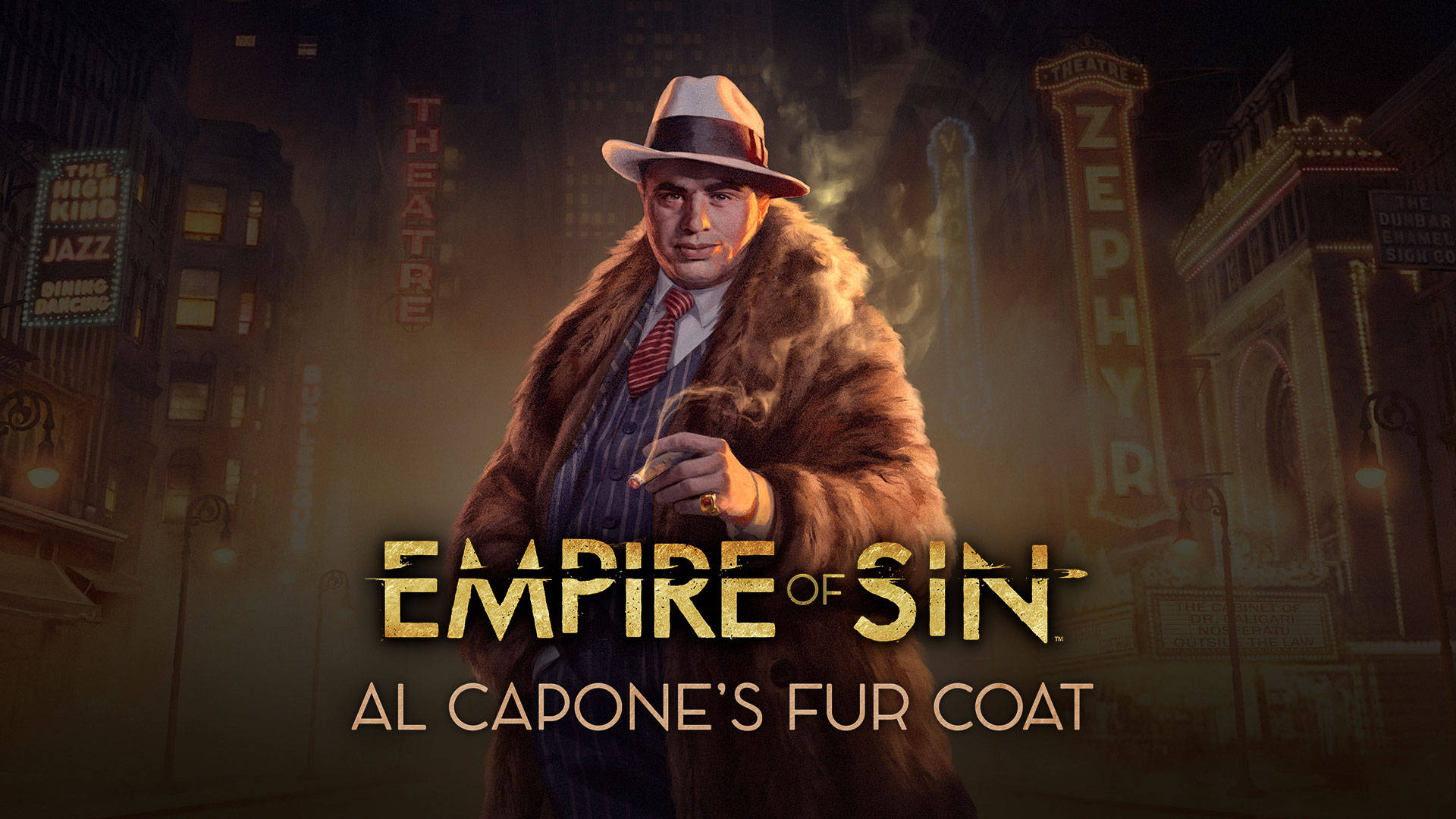 Capone 桌布 壁紙 — 一個穿著皮草大衣和戴著費多拉帽的男人站在煙霧瀰漫的1920年代城市街道上，街道上有霓虹燈招牌和「Empire of Sin」字樣。