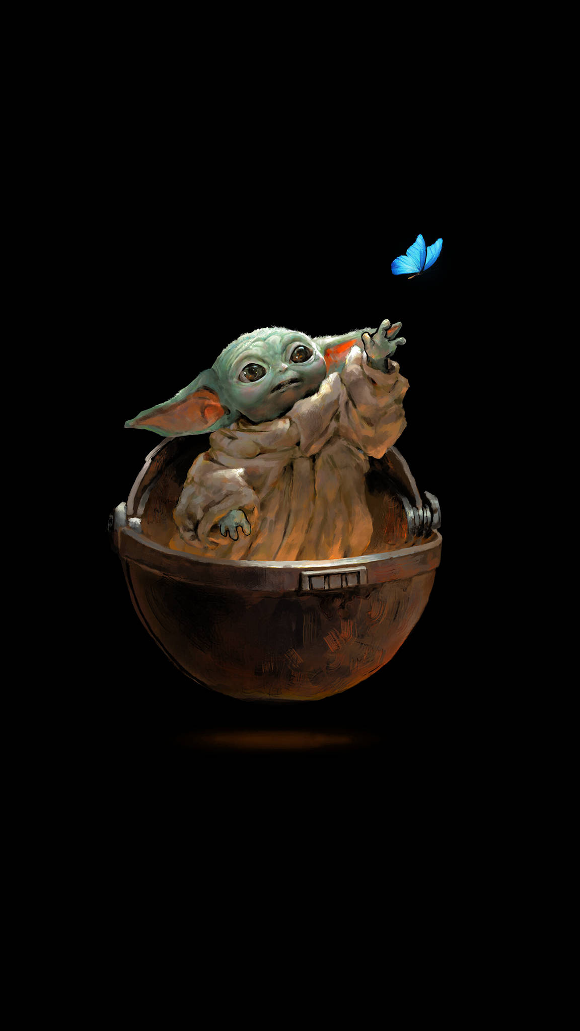 Yoda 桌布 壁紙 — 一個穿著破舊斗篷的綠色小外星人小孩坐在金屬碗裡，伸手去抓一隻在黑色背景上發光的藍色蝴蝶。