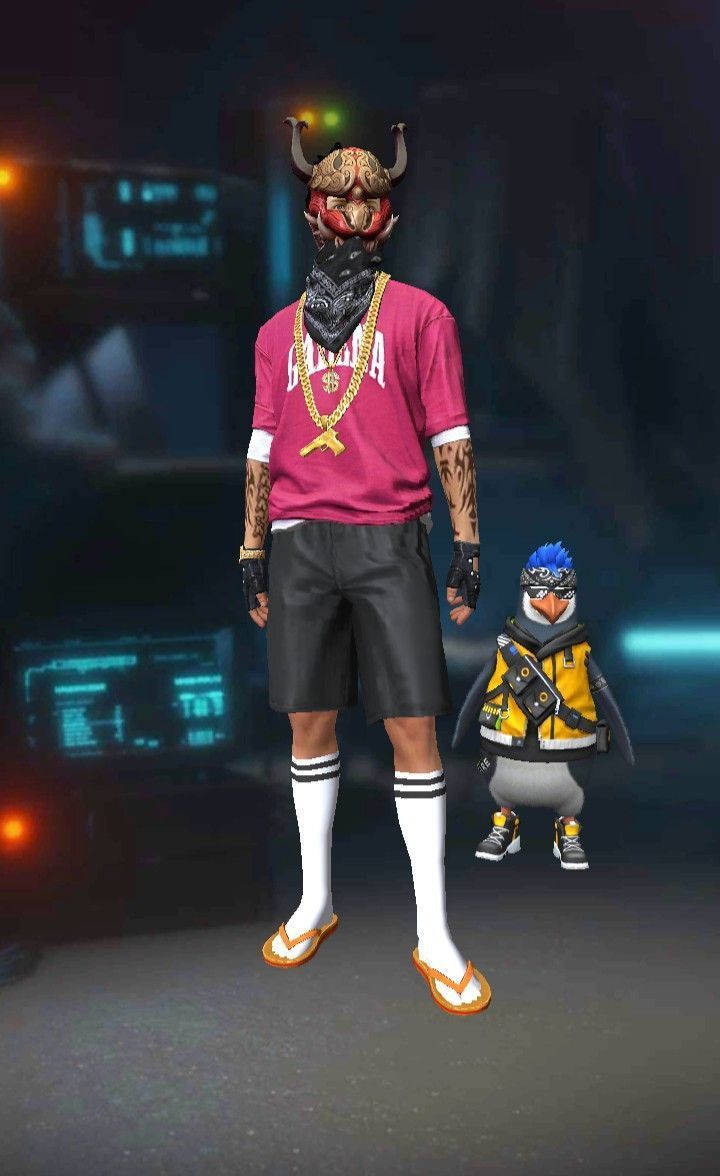 Free Fire 嘻哈 桌布 壁紙 — 一個穿著粉紅色襯衫和魔鬼面具的風格化角色，站在一隻企鵝旁邊，處於高科技數位環境中。