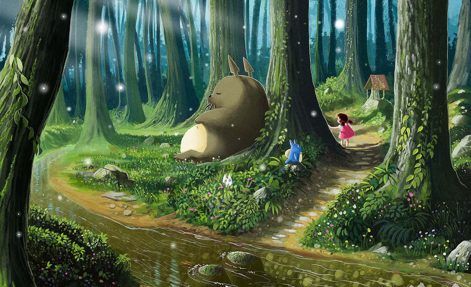 my neighbor totoro 桌布 壁紙 — 一個穿著粉紅色連衣裙的小女孩走在一條石徑上，穿過茂密的綠色森林，一隻巨大的龍貓坐在溪邊，在發光的燈光下。