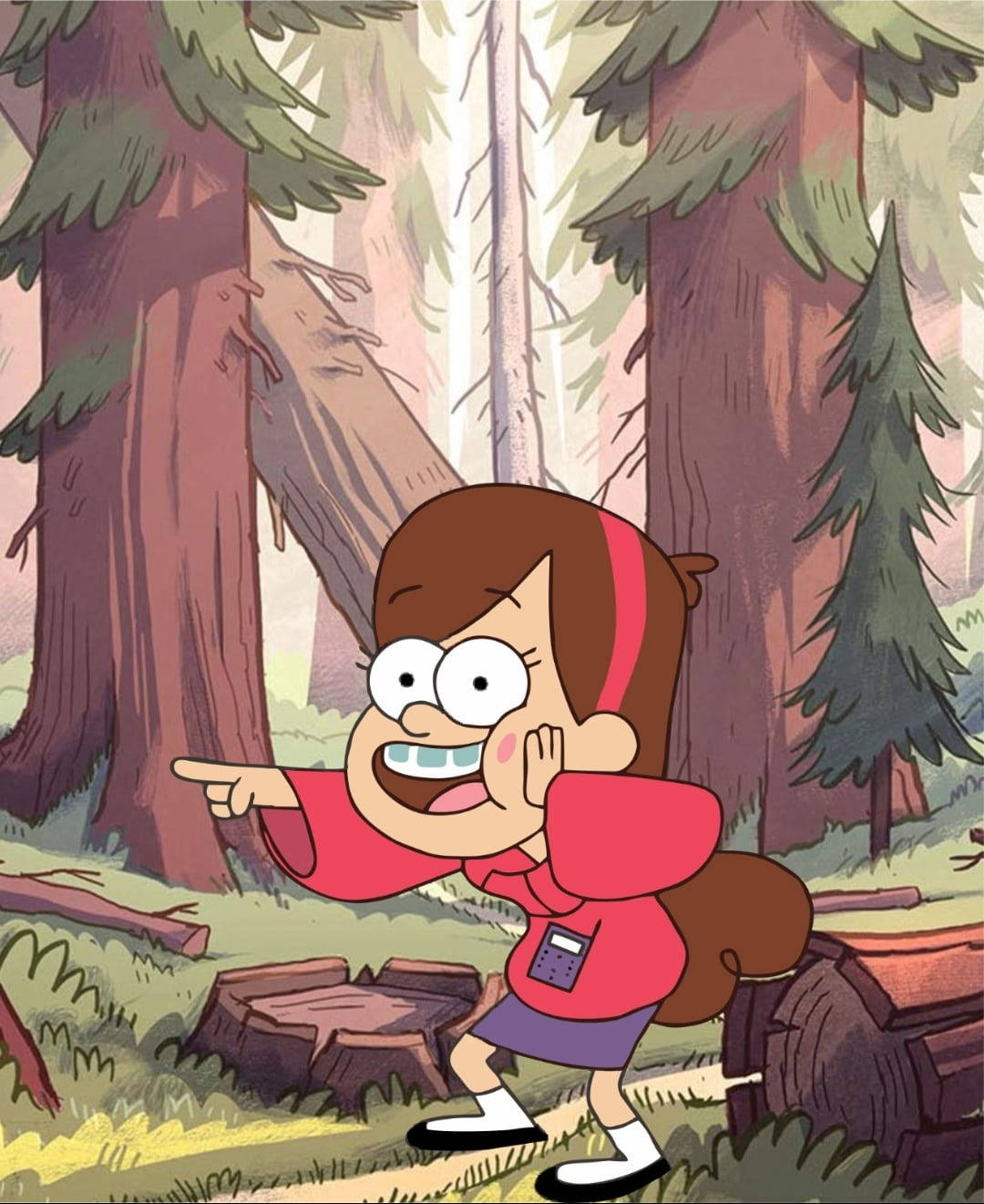 Mabel 桌布 壁紙 — 一個穿著紅色連帽衫的卡通女孩，在陽光明媚、長滿高大松樹和樹樁的森林中興奮地指著。