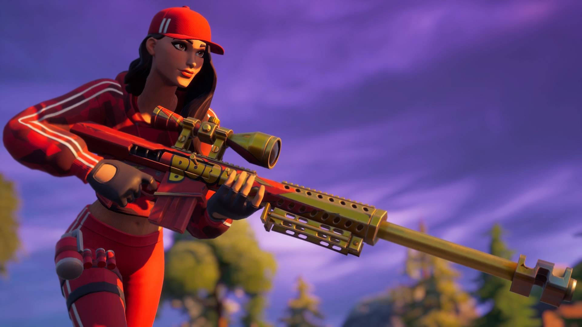 Ruby 桌布 壁紙 — 一個穿著紅色運動裝備的Fortnite角色，在紫色黃昏天空下瞄準一把金紅色的狙擊步槍。