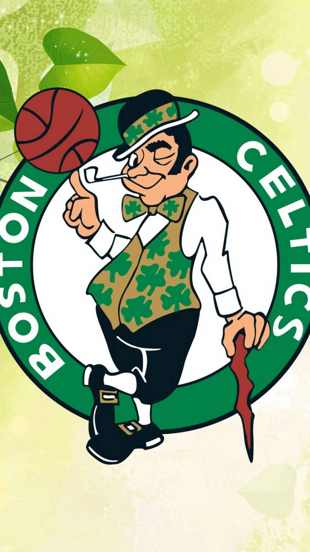 Celtics 桌布 壁紙 — 一個穿著綠色三葉草服裝的卡通小妖精在波士頓塞爾提克隊標誌內拿著籃球和煙斗。