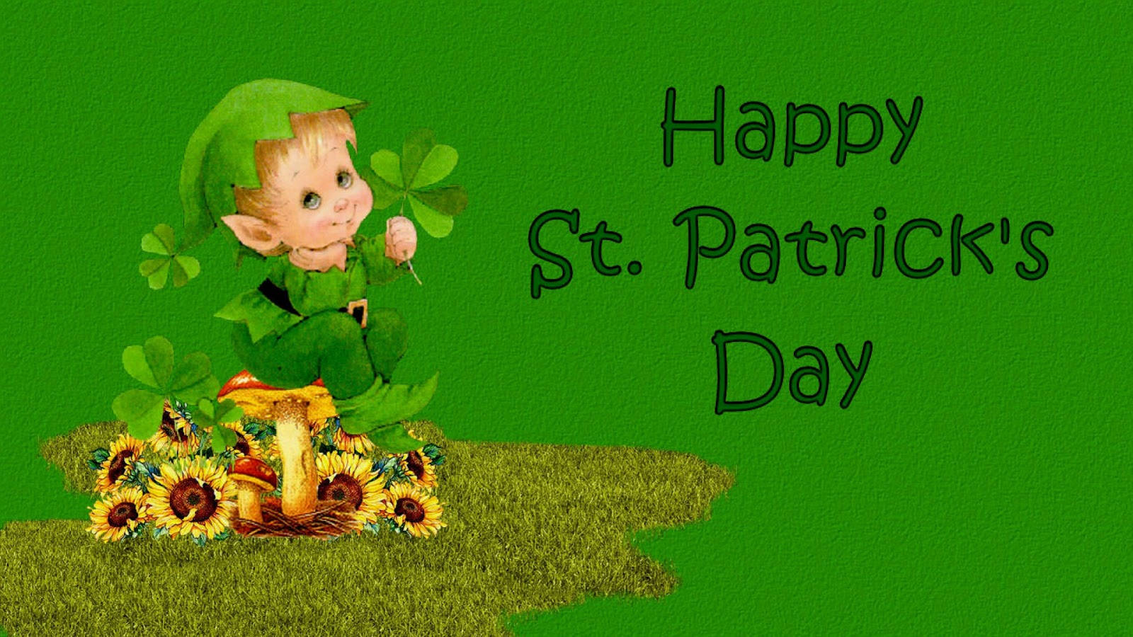 Happy St Patricks Day 桌布 壁紙 — 一個穿著綠色衣服的快樂小妖精坐在草地上，手持三葉草，周圍環繞著向日葵和蘑菇。