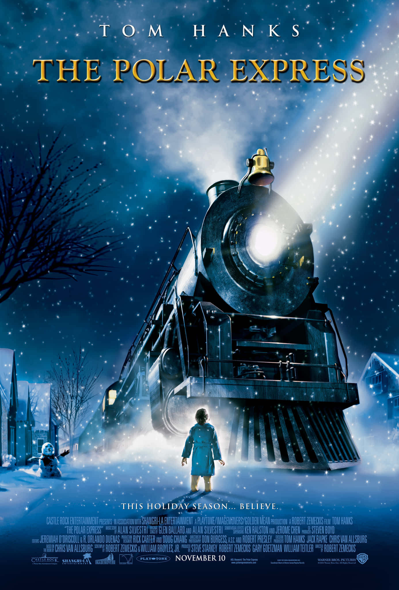 Polar Express 桌布 壁紙 — 一個穿著藍色外套的孩子站在一輛巨大的蒸汽火車前，火車在雪夜星空下閃閃發光。