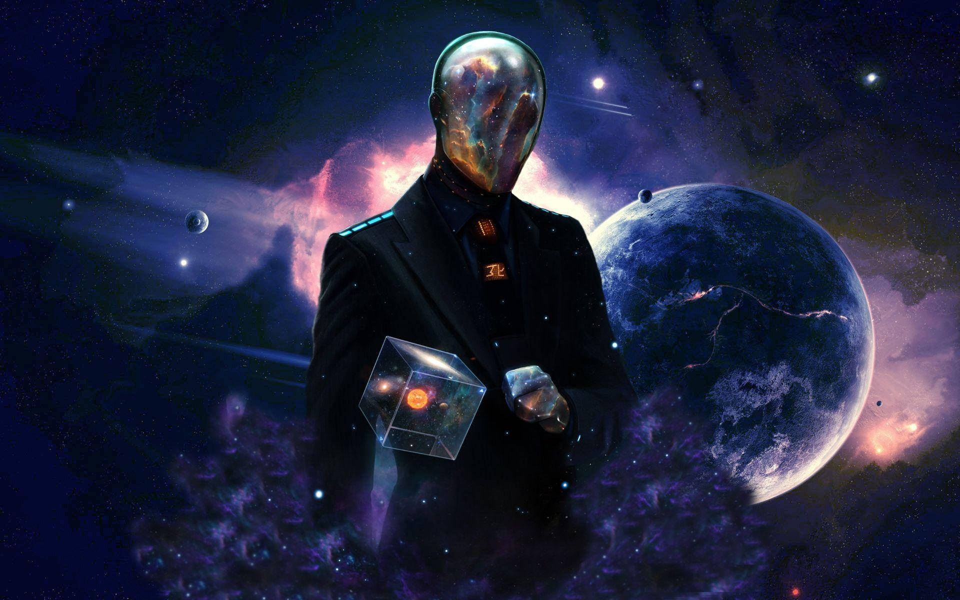 銀河 桌布 壁紙 — 一個穿著西裝的無臉人物在一個有行星和星雲的宇宙背景下拿著一個發光的立方體。