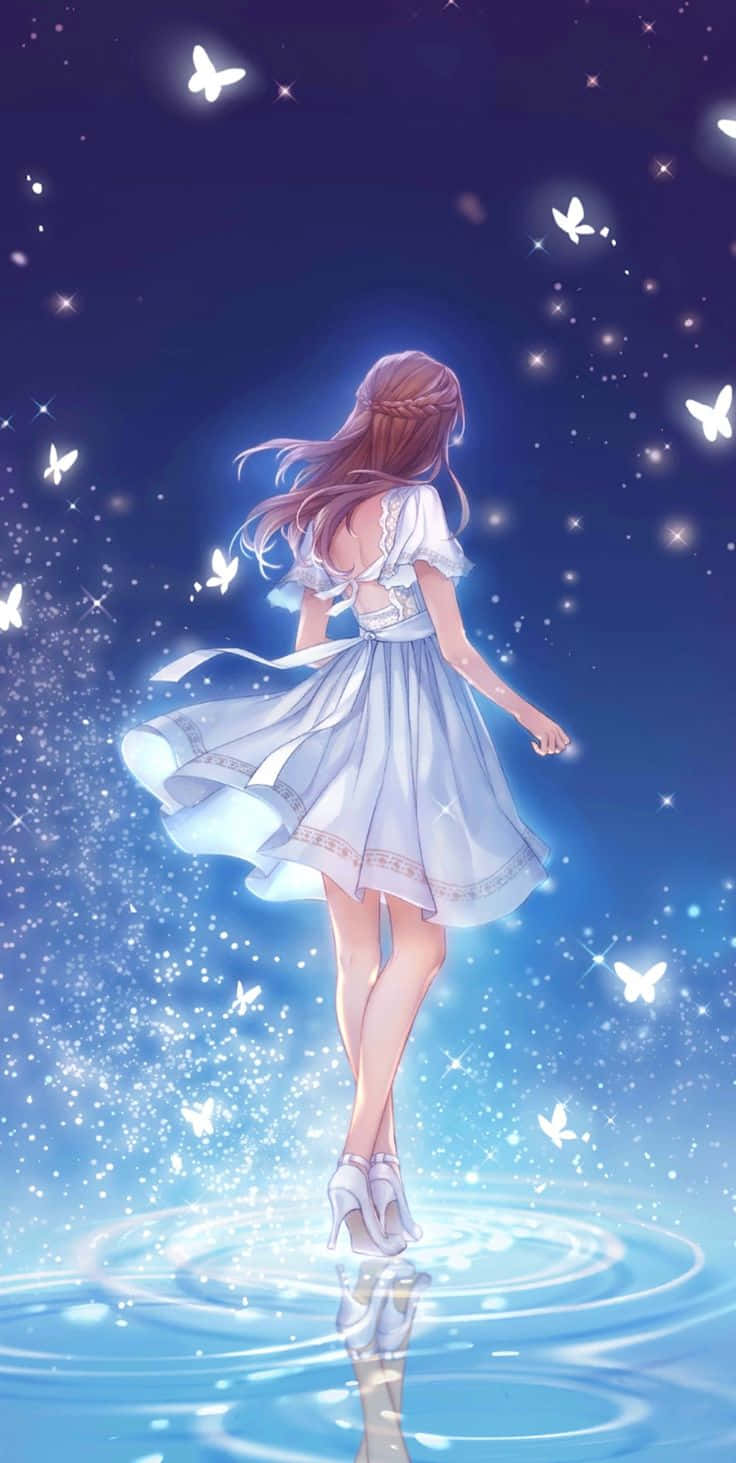 動漫藝術GIF 桌布 壁紙 — 一個穿著飄逸白色連衣裙的女孩赤腳站在水上，背景是繁星點點的夜空，發光的蝴蝶在她周圍盤旋。