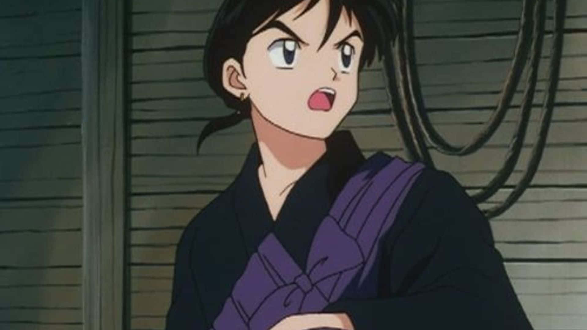 Miroku 桌布 壁紙 — 一個穿著黑色和服配紫色腰帶的驚訝動漫女孩，睜大眼睛盯著螢幕外的某樣東西。