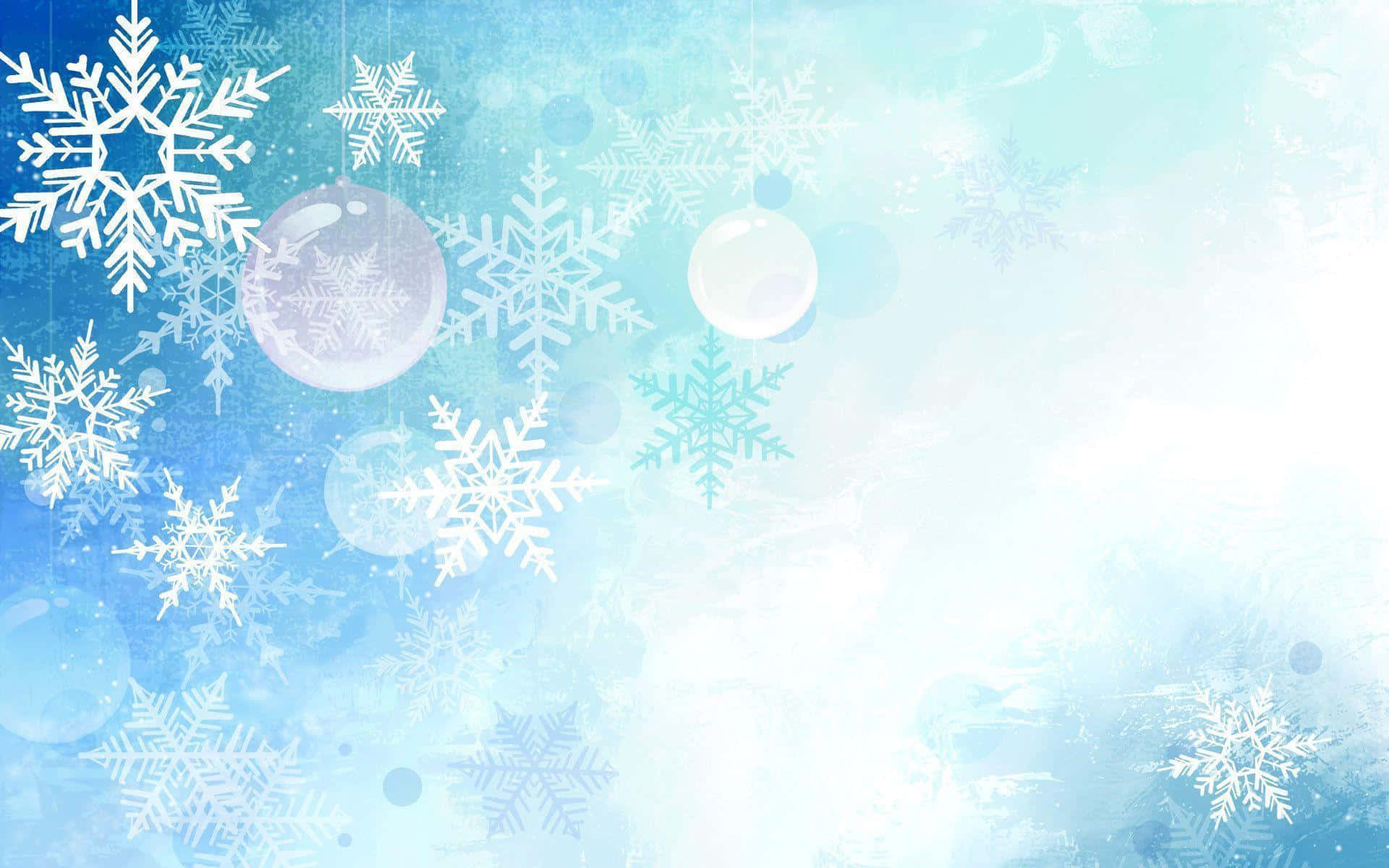 Snowy Christmas 桌布 壁紙 — 一個節日冬季場景，白色雪花和玻璃裝飾品漂浮在柔和的藍色紋理背景上。