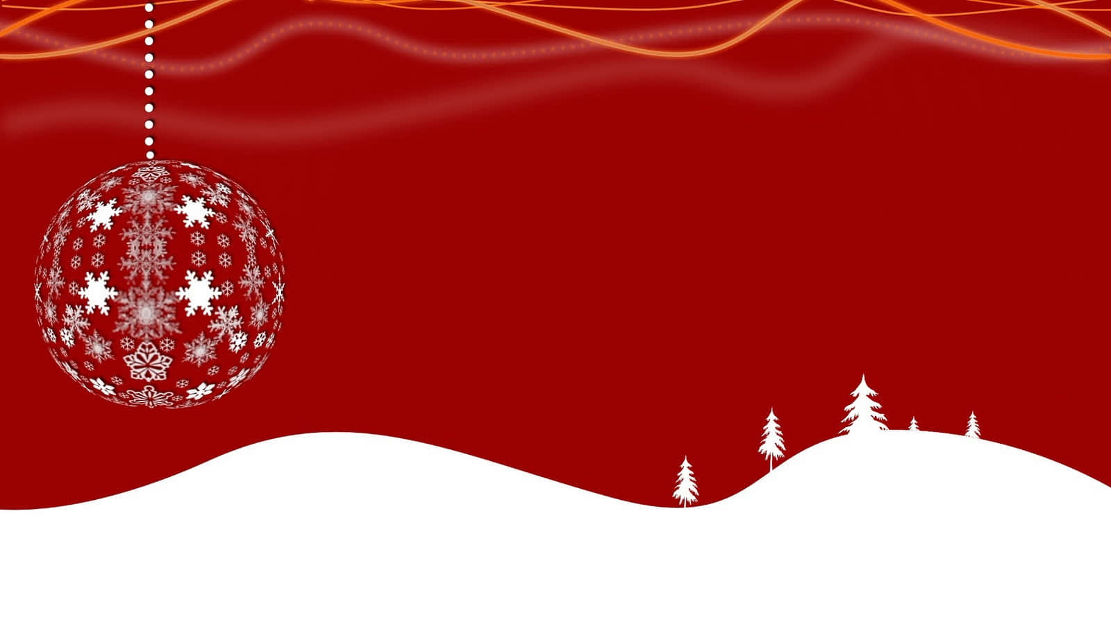 Red Aesthetic Christmas 桌布 壁紙 — 一個節日紅色背景，掛著雪花裝飾品和白色雪丘與松樹。