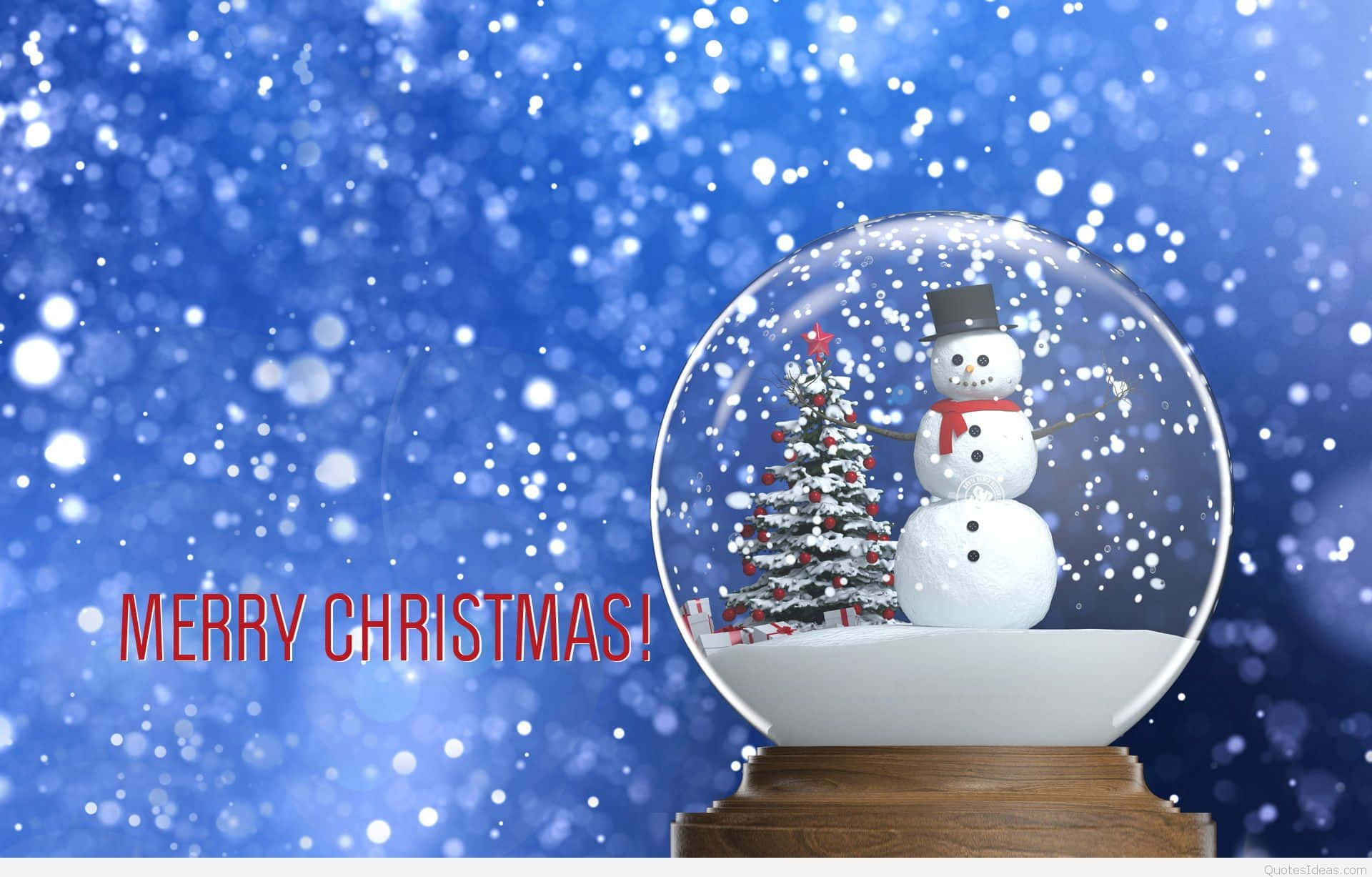 Cute Simple Christmas 桌布 壁紙 — 一個節日雪球，內有雪人和聖誕樹，在閃爍的藍色散景燈光和紅色文字下。