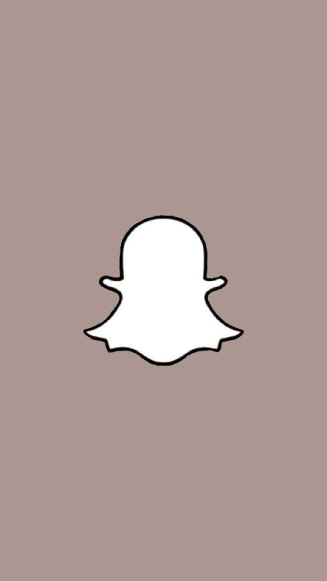 snap 桌布 壁紙 — 一個簡約的白色鬼魂標誌，帶有黑色輪廓，居中於柔和的灰褐色背景上。