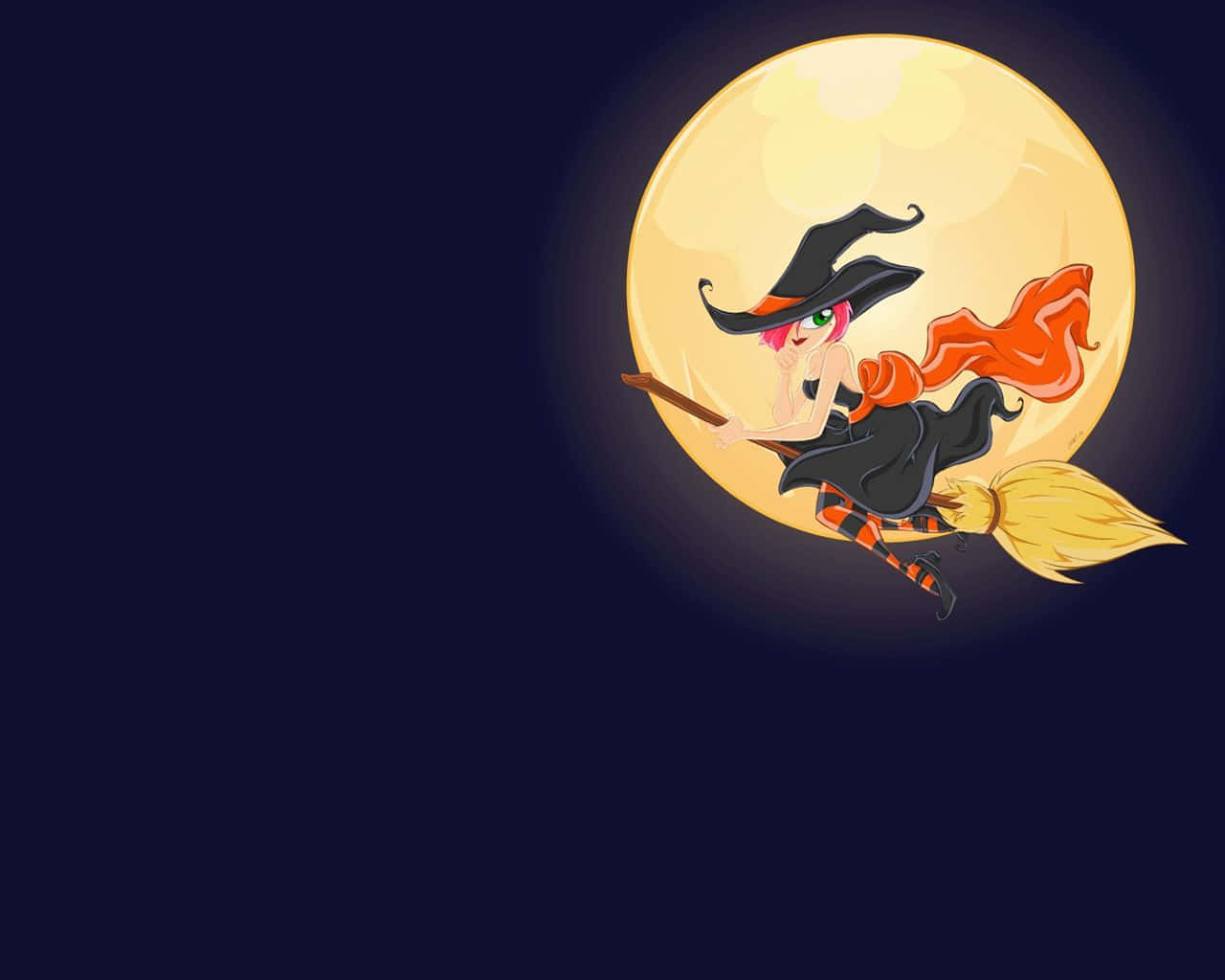 Witches Broom 桌布 壁紙 — 一個粉紅色頭髮、戴橙色圍巾的卡通女巫，在發光的滿月前騎著掃帚飛行。