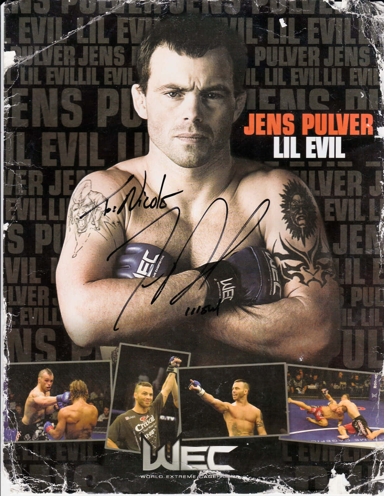 雜誌 桌布 壁紙 — 一個粗獷的戰士Jens Pulver肖像，有紋身和手套，周圍是動作照片和『Lil Evil』文字，背景是磨損的。