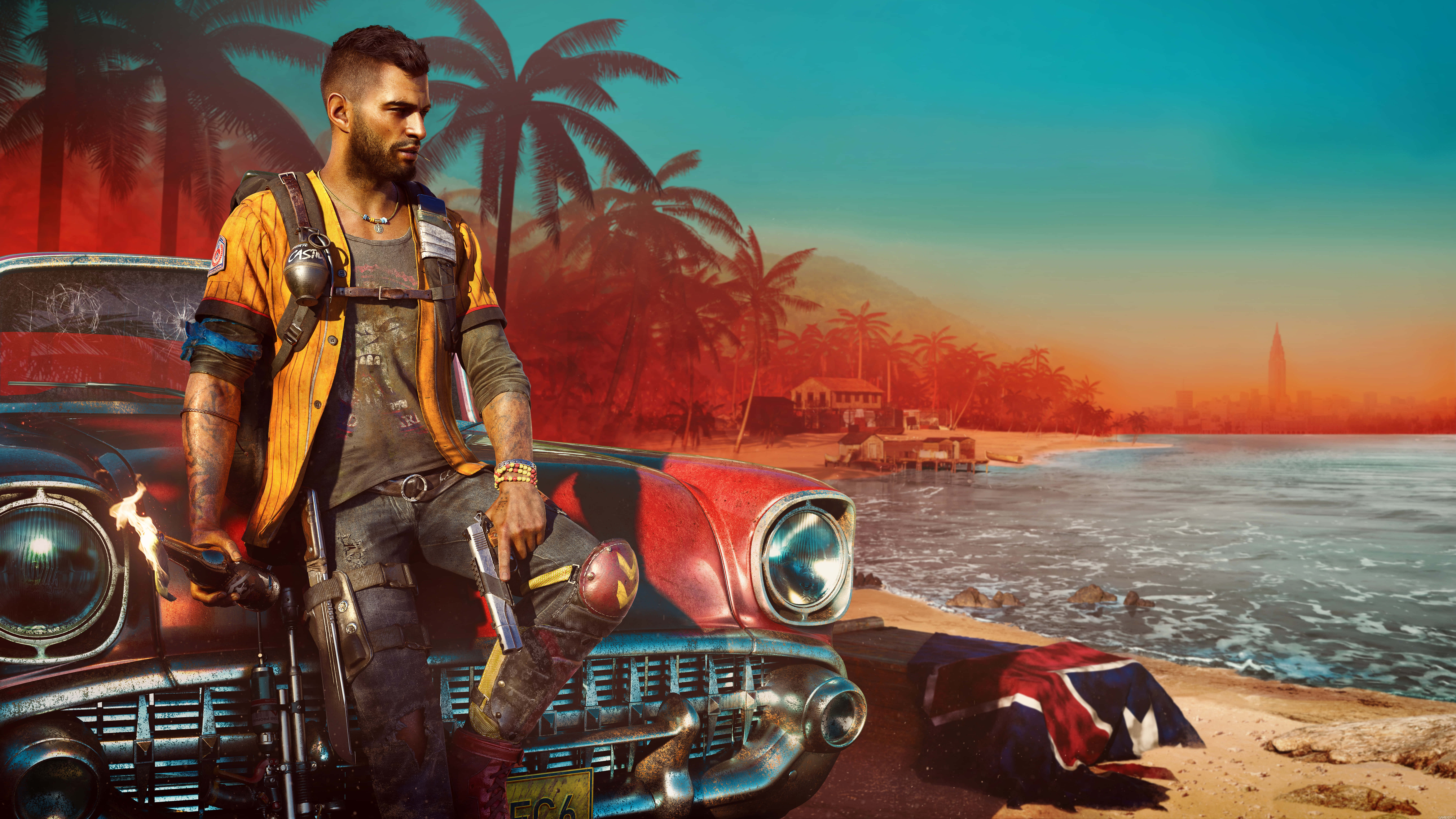 Far Cry 桌布 壁紙 — 一個粗獷的男人在熱帶沙灘上，在日落時分靠著一輛復古車，背景有棕櫚樹和遠處的燈塔。