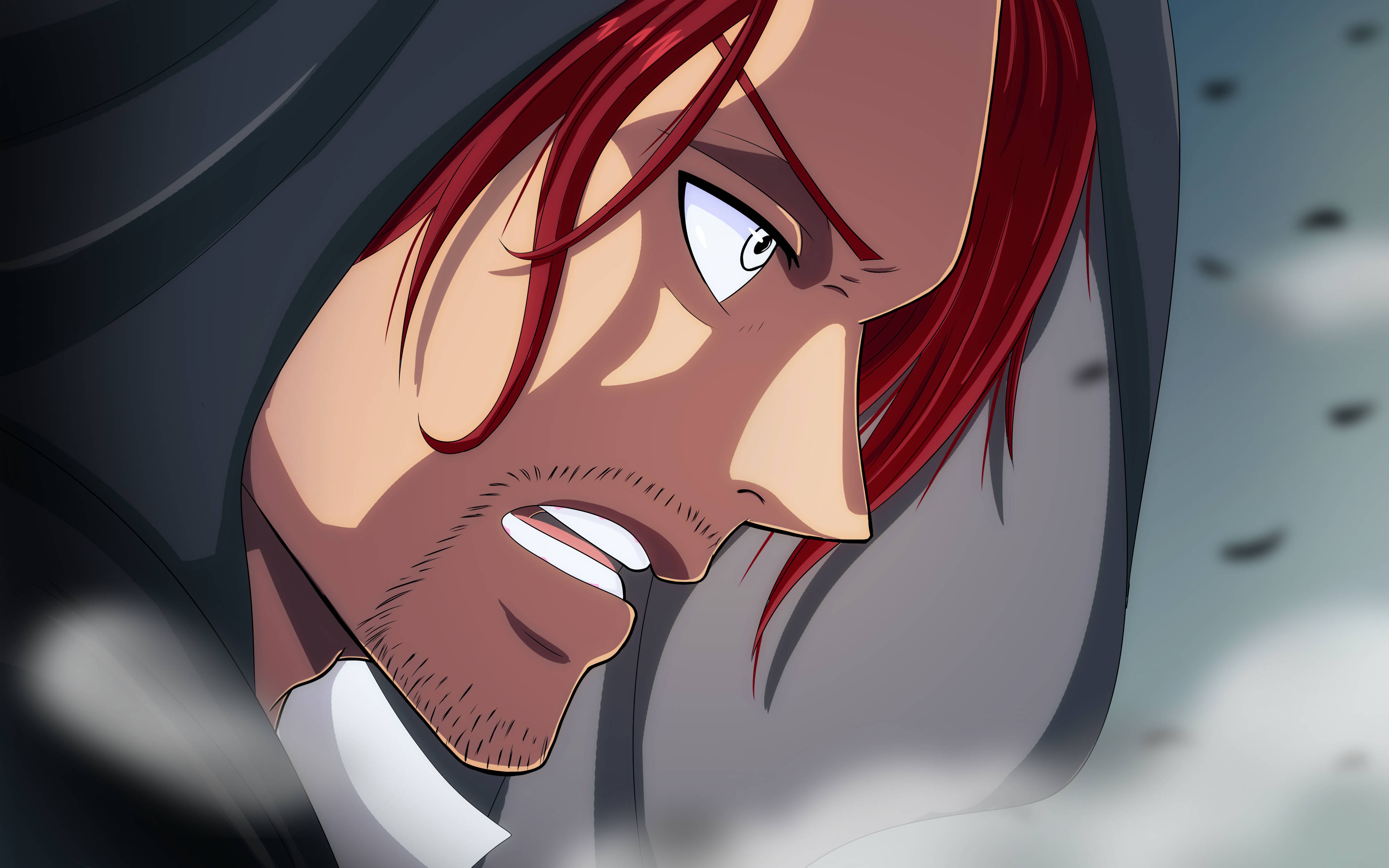Shanks 桌布 壁紙 — 一個紅髮、眼神銳利的動漫角色特寫，在模糊的灰色背景前兇狠地凝視。