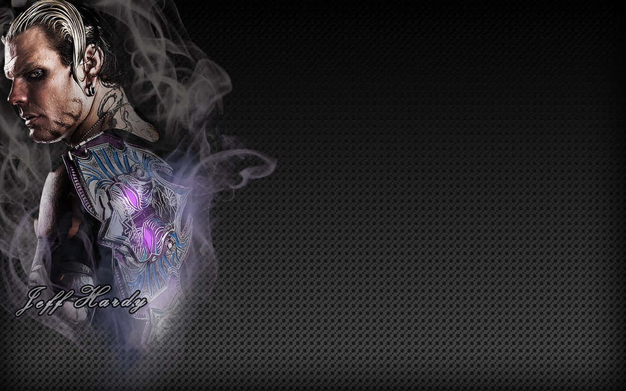 摔角 桌布 壁紙 — 一個紋身摔角手，胸前有發光的紫色藝術圖案，從旋轉的煙霧中出現，背景是深色紋理。