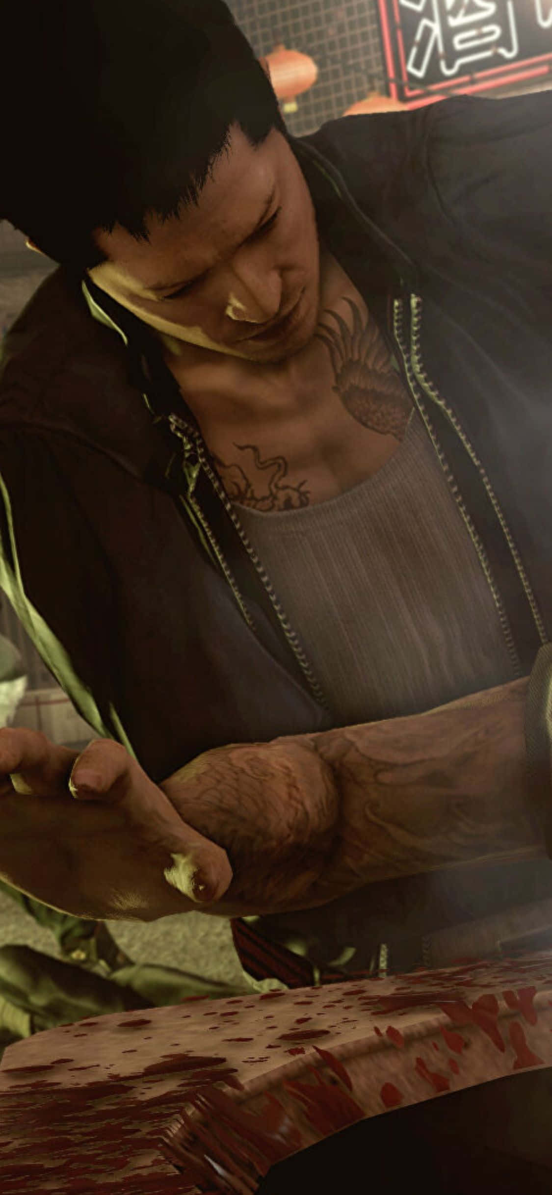 電玩遊戲 桌布 壁紙 — 一個紋身男子穿著深色外套，在 gritty 的城市環境中俯身於血跡斑斑的表面。