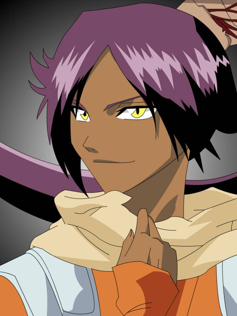 Yoruichi 桌布 壁紙 — 一個紫色尖髮、黃色眼睛的動漫角色特寫，一邊調整米色圍巾一邊冷笑。