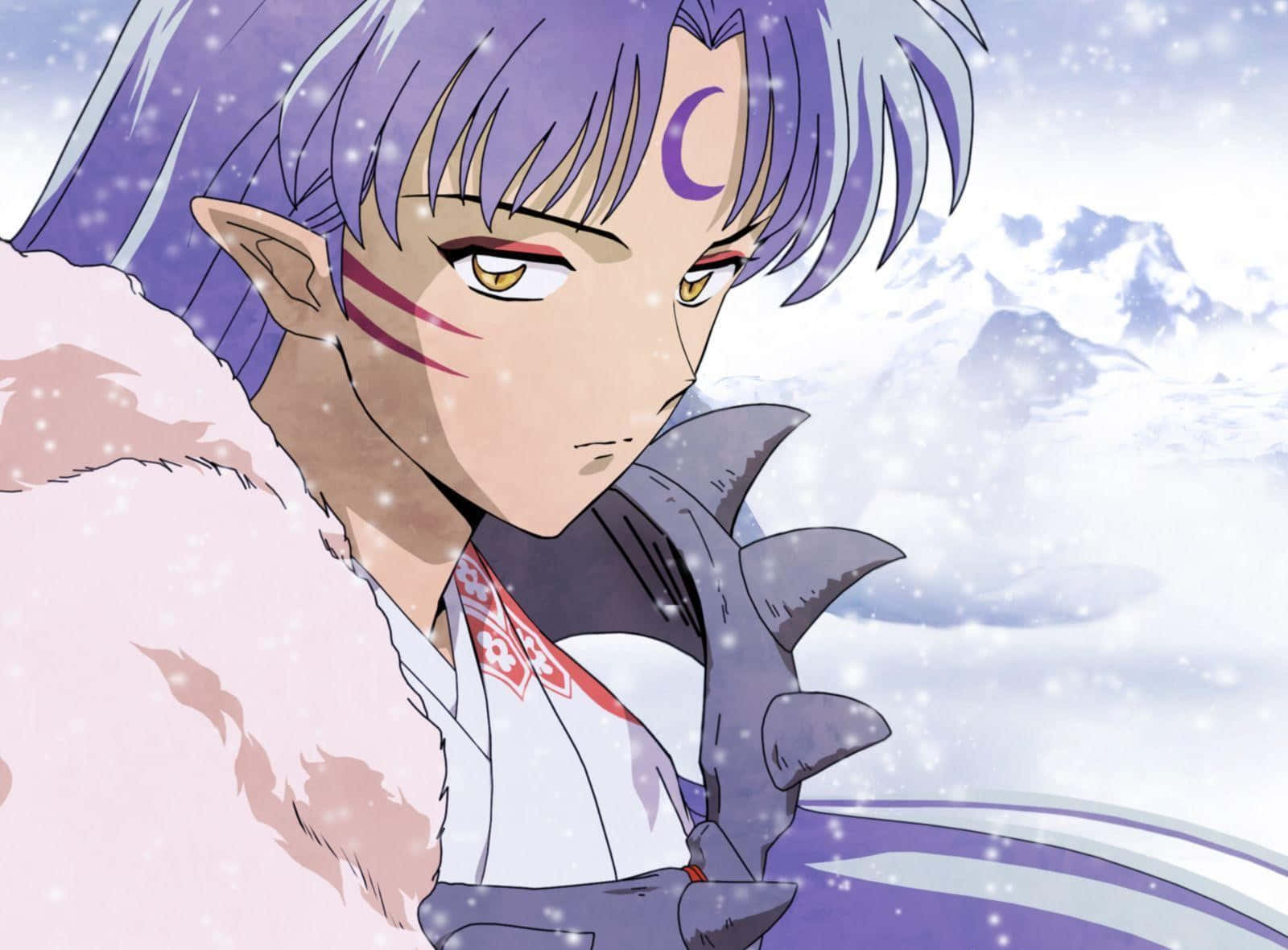 Sesshomaru 桌布 壁紙 — 一個紫髮新月標記的動漫角色站在雪山景觀中，穿著毛領外套並手持劍。