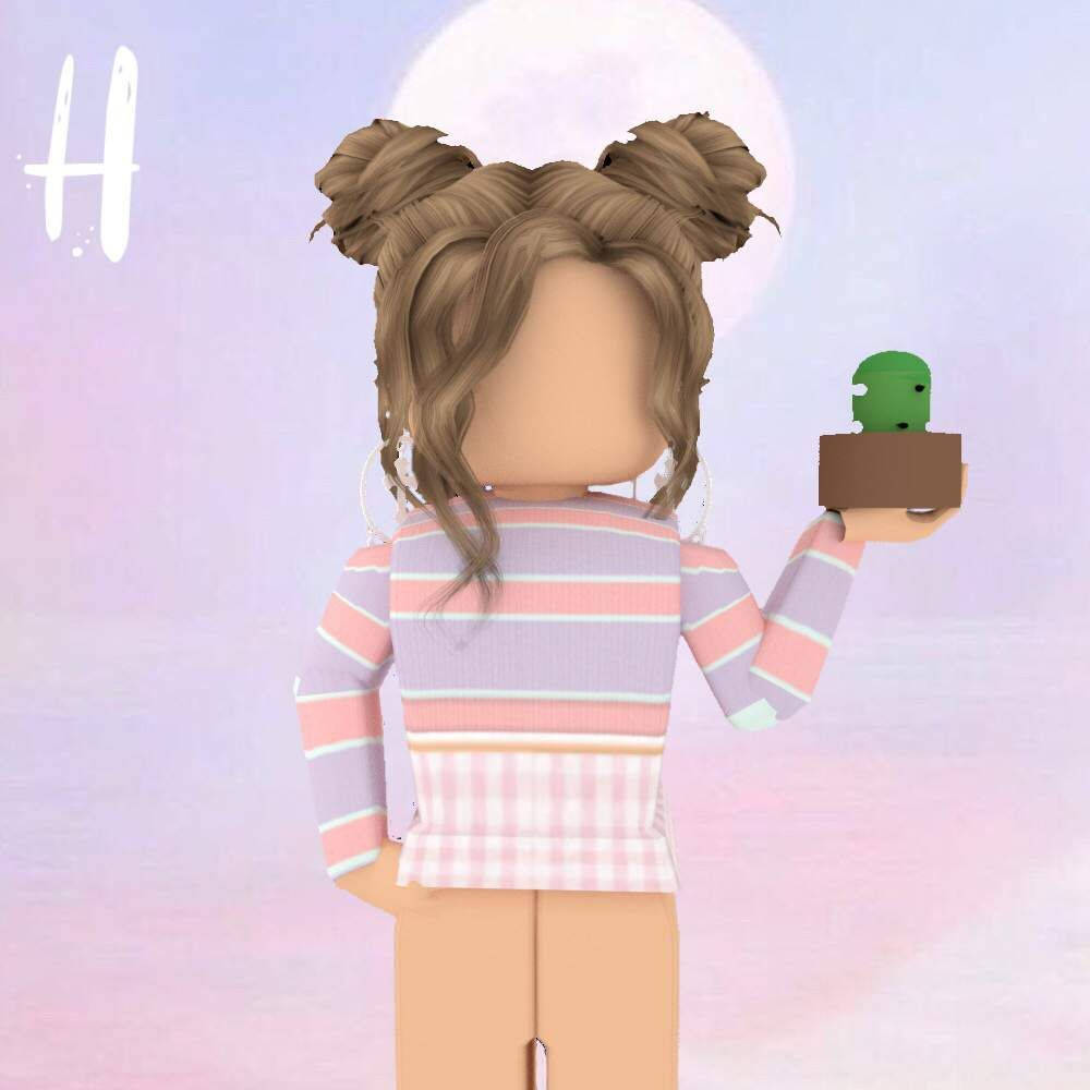 Roblox 桌布 壁紙 — 一個紮著雙丸頭的Roblox虛擬角色在粉彩天空下，於發光的月亮下拿著一個小仙人掌。