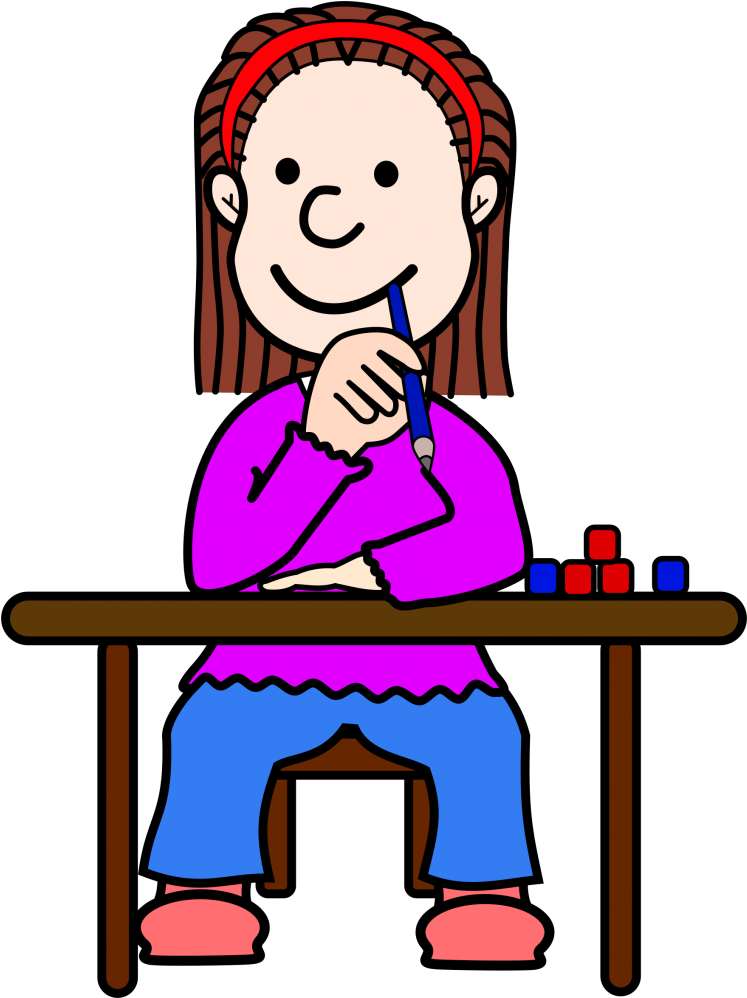 Clip Art 桌布 壁紙 — 一個紮辮子的開心卡通女孩坐在書桌前，拿著鉛筆微笑，旁邊有彩色積木。