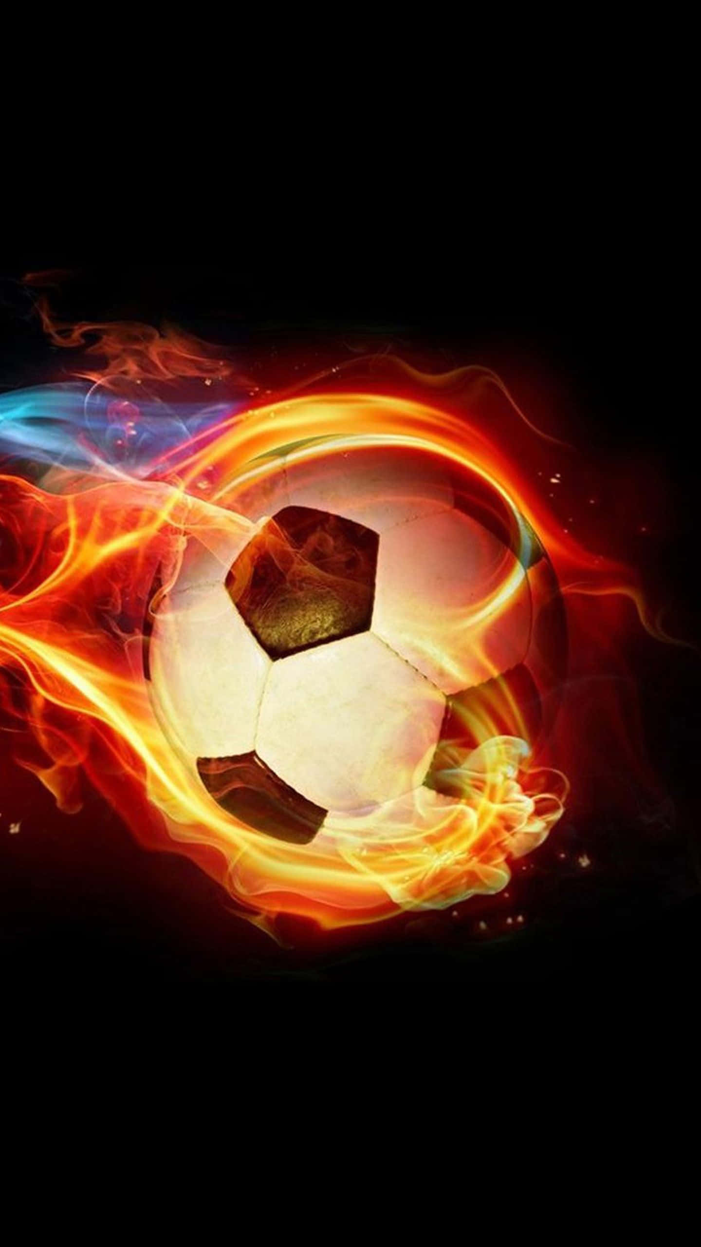Football On Fire 桌布 壁紙 — 一個經典足球被鮮豔的橙色和藍色火焰吞噬，背景為黑色。