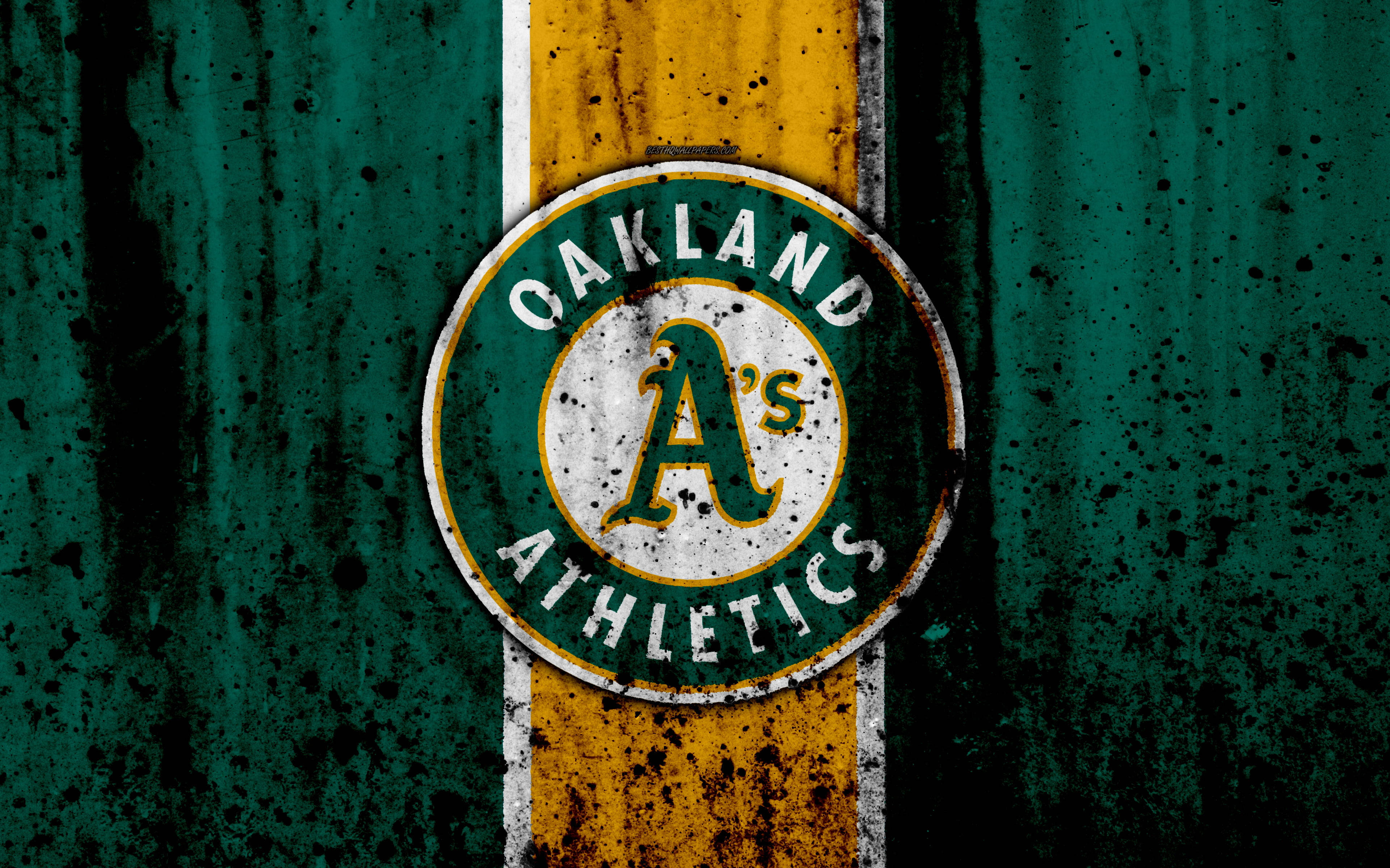 Athletics 桌布 壁紙 — 一個經風化的奧克蘭運動家隊標誌，置中於綠色和金色條紋背景上，帶有粗糙質感。
