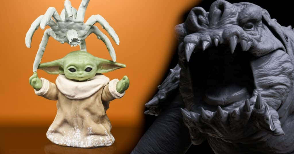 Rancor 桌布 壁紙 — 一個綠色的嬰兒尤達公仔拿著一隻蜘蛛，而一個怪物在旁邊咆哮，背景為橙色。